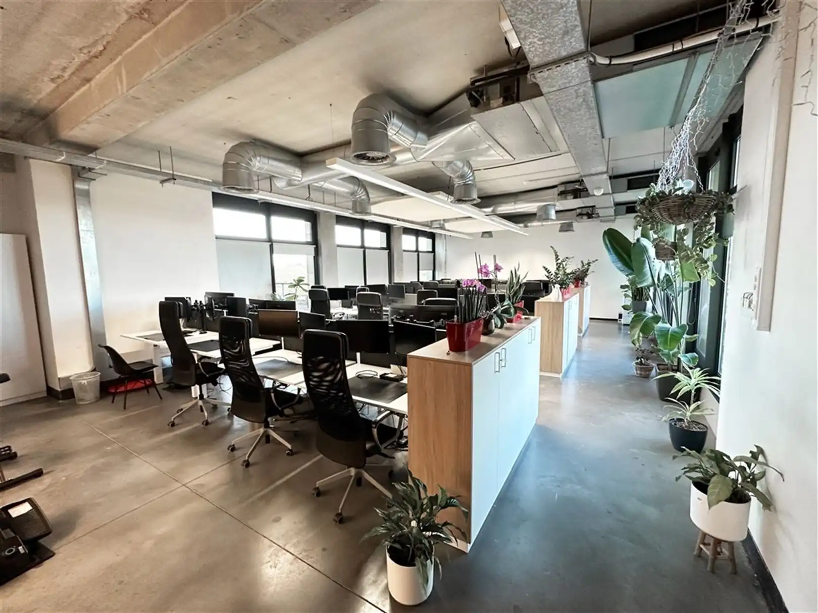 Kantoorcomplex aan de stadsrand van Leuven foto 8