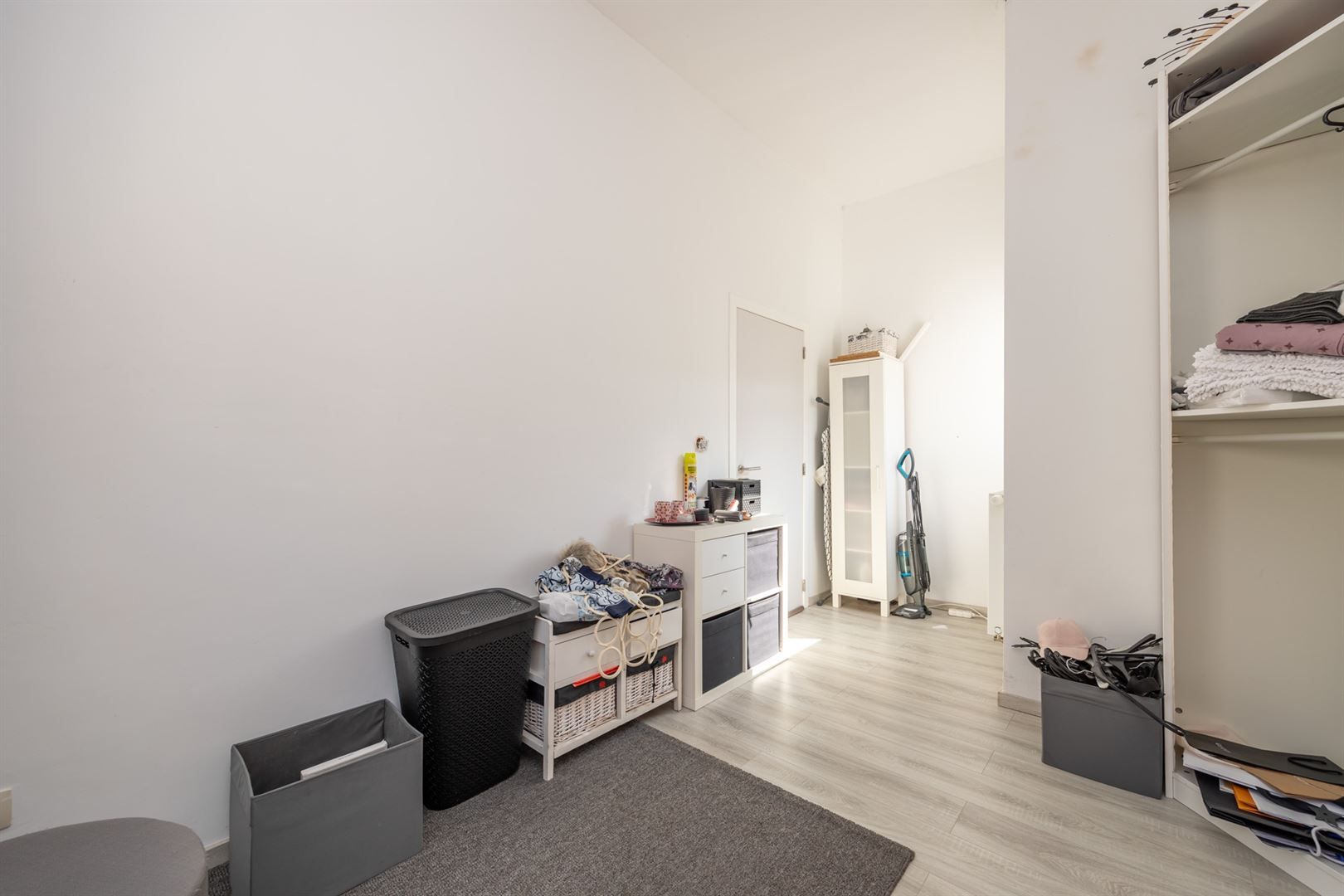 Gerenoveerde woning met 3 kamers foto 17