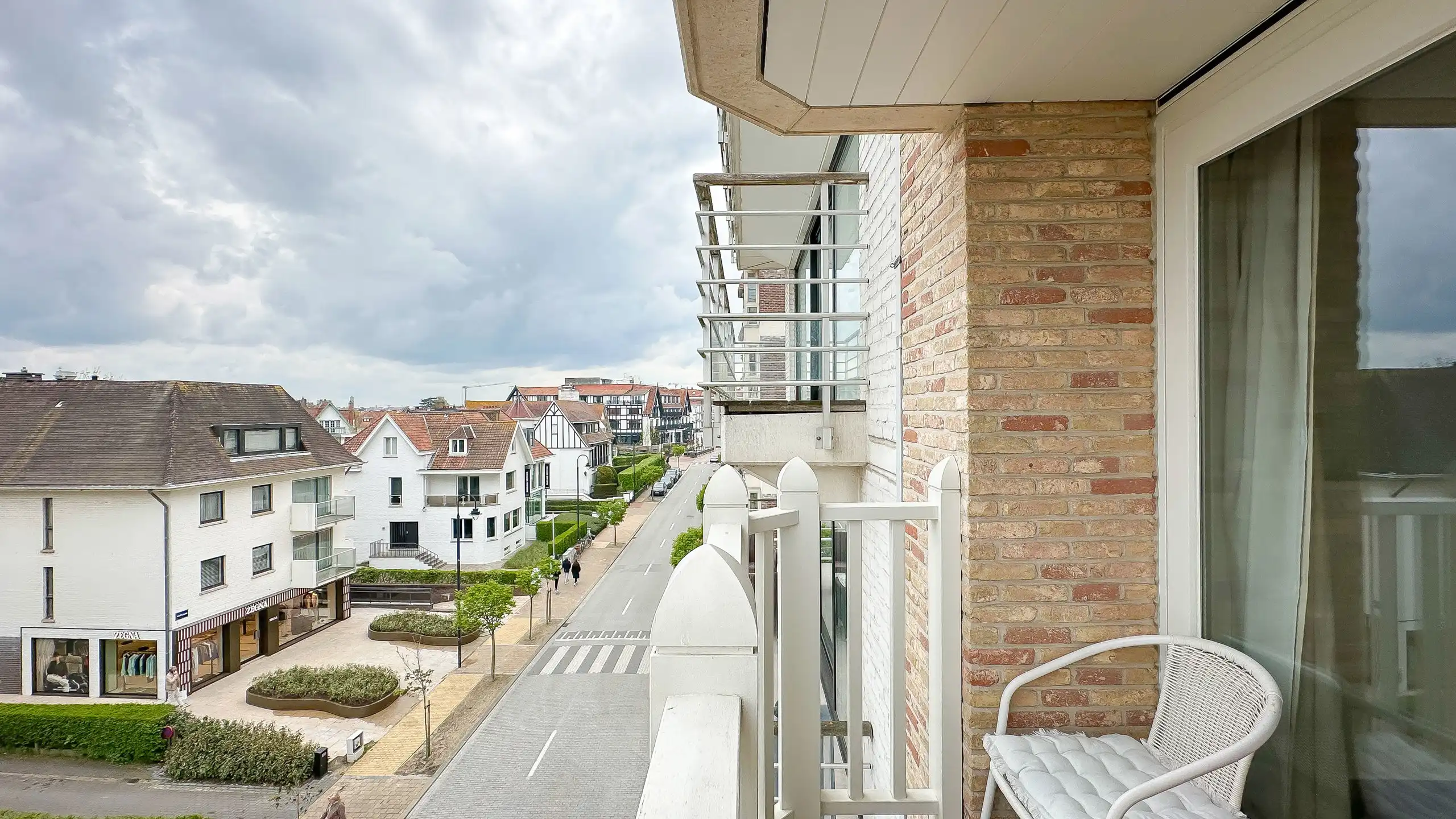 Zonnig appartement op een topligging in het Zoute. foto 5