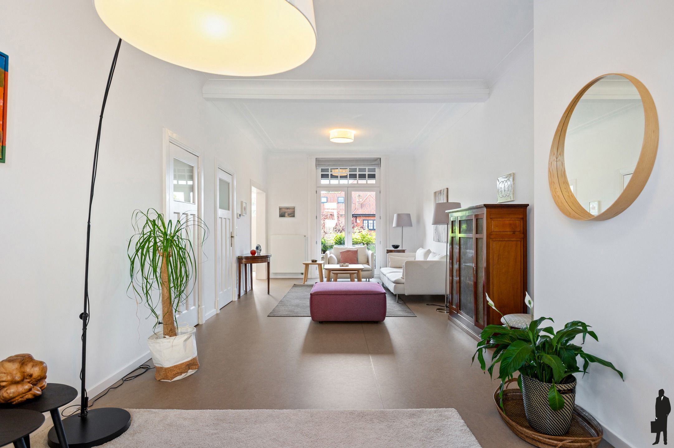 Gemeubeld appartement met terras en poetsdienst. foto 7