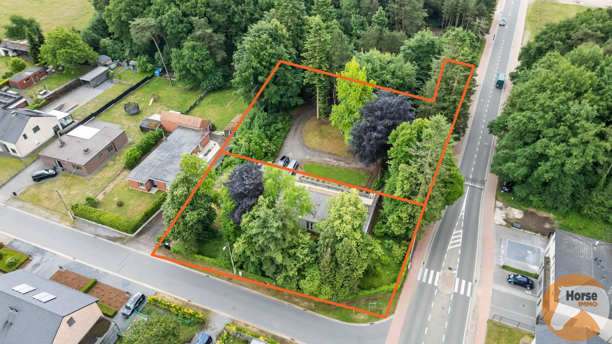 BERINGEN - Imposante woning met handelsruimte op +/-30a foto 4