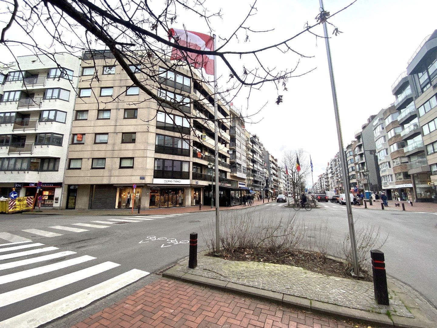 Te renoveren appartement in centrum Knokke foto 2