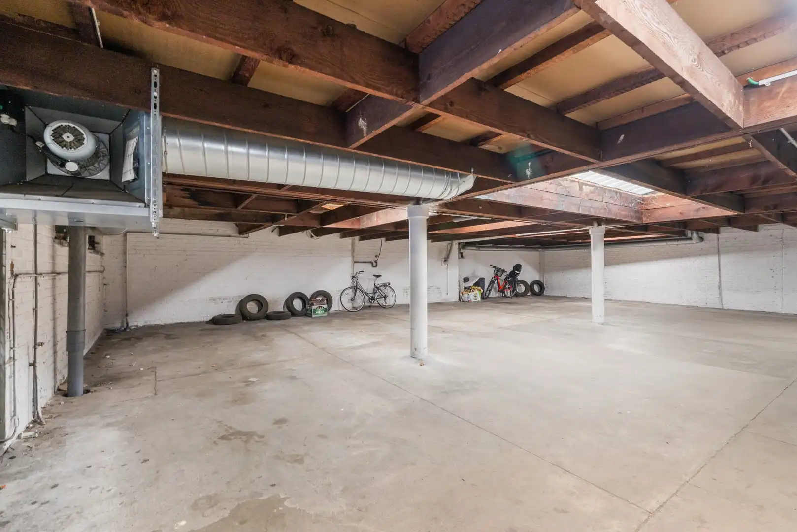 RUIM APP. MET 3 SLPKS TE GENK CENTRUM foto 19