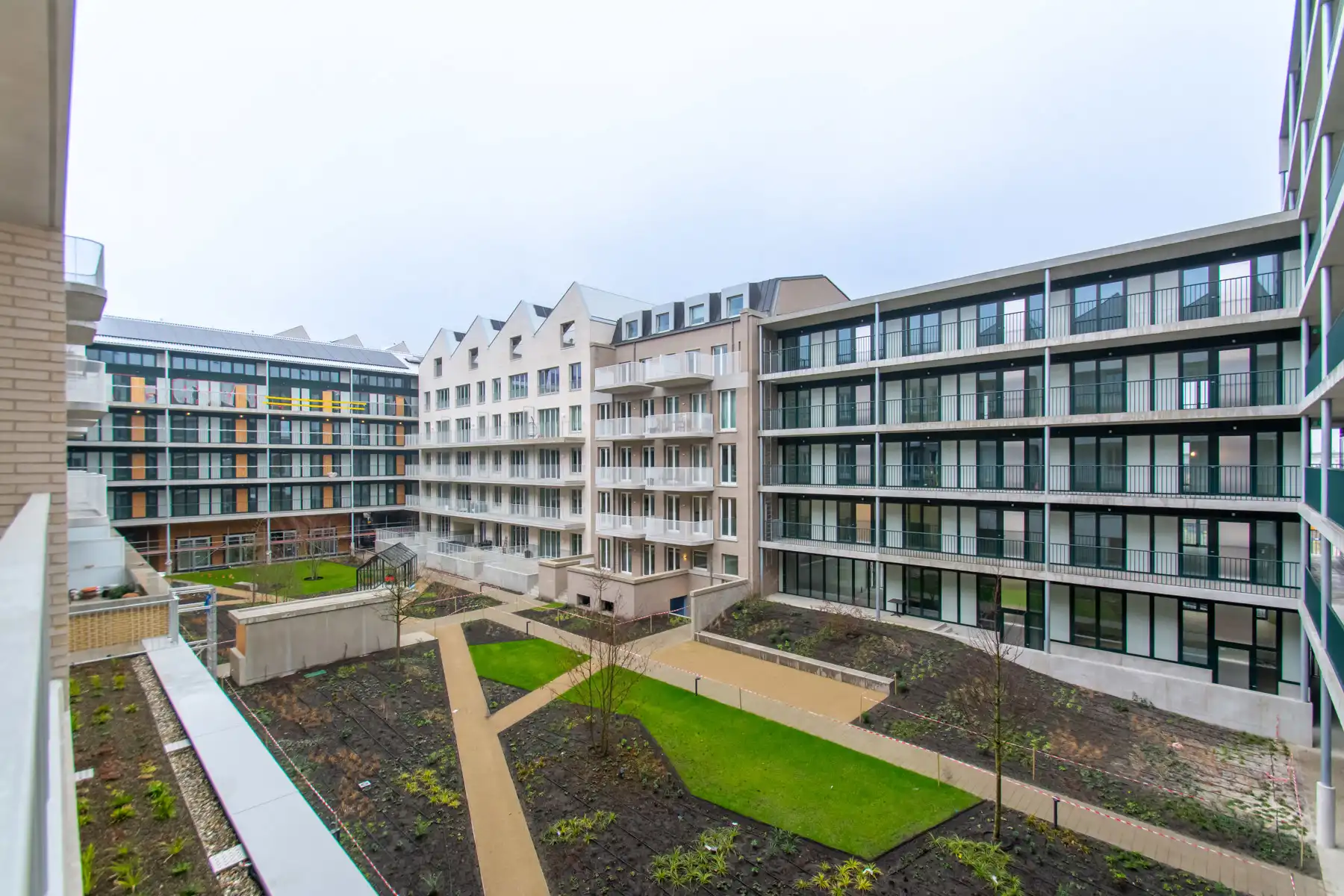 Prachtig instapklaar 2k. app. met terras (Lobroekplein) foto 15