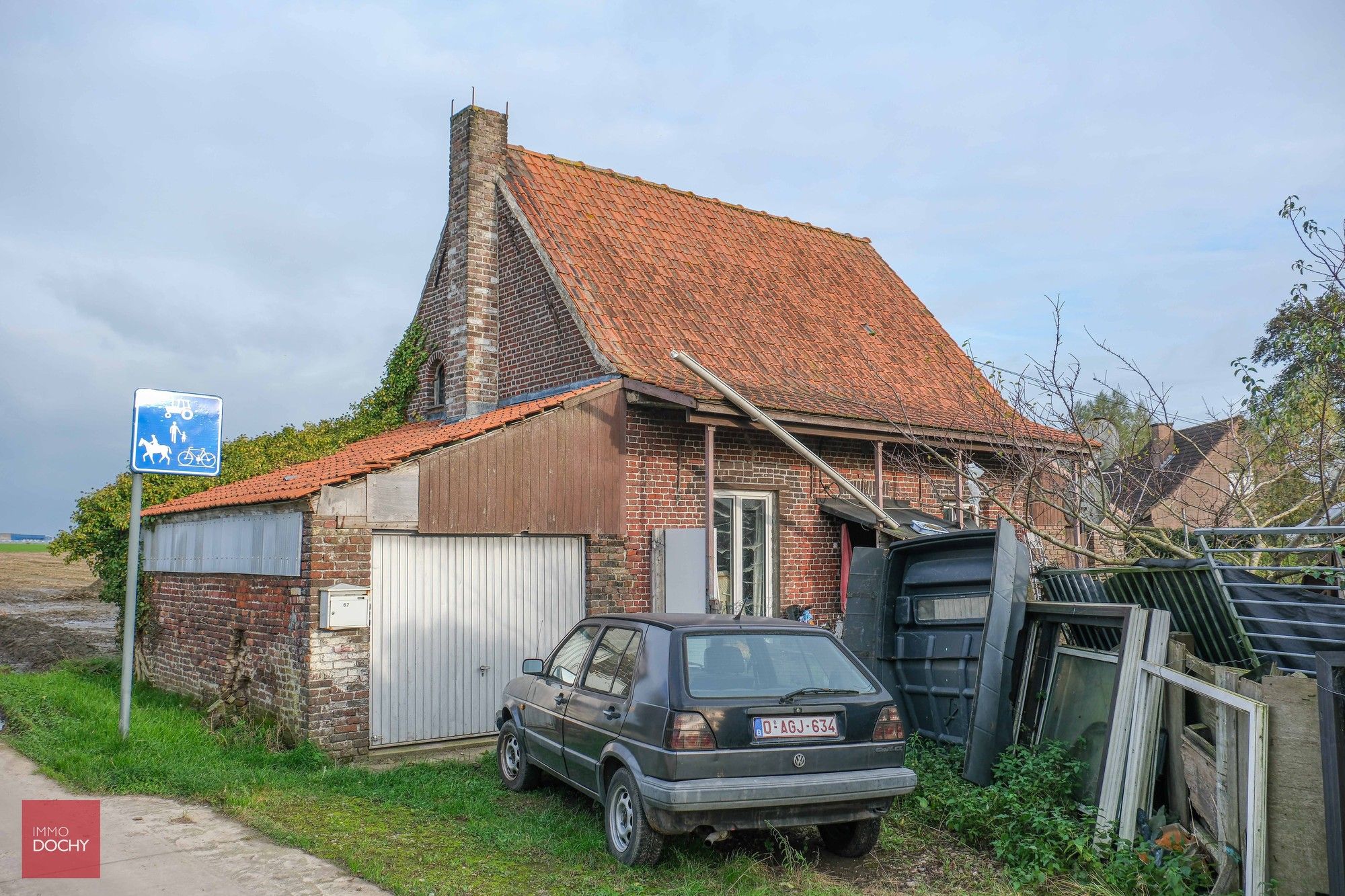 Oude woning met landelijk zicht foto 3