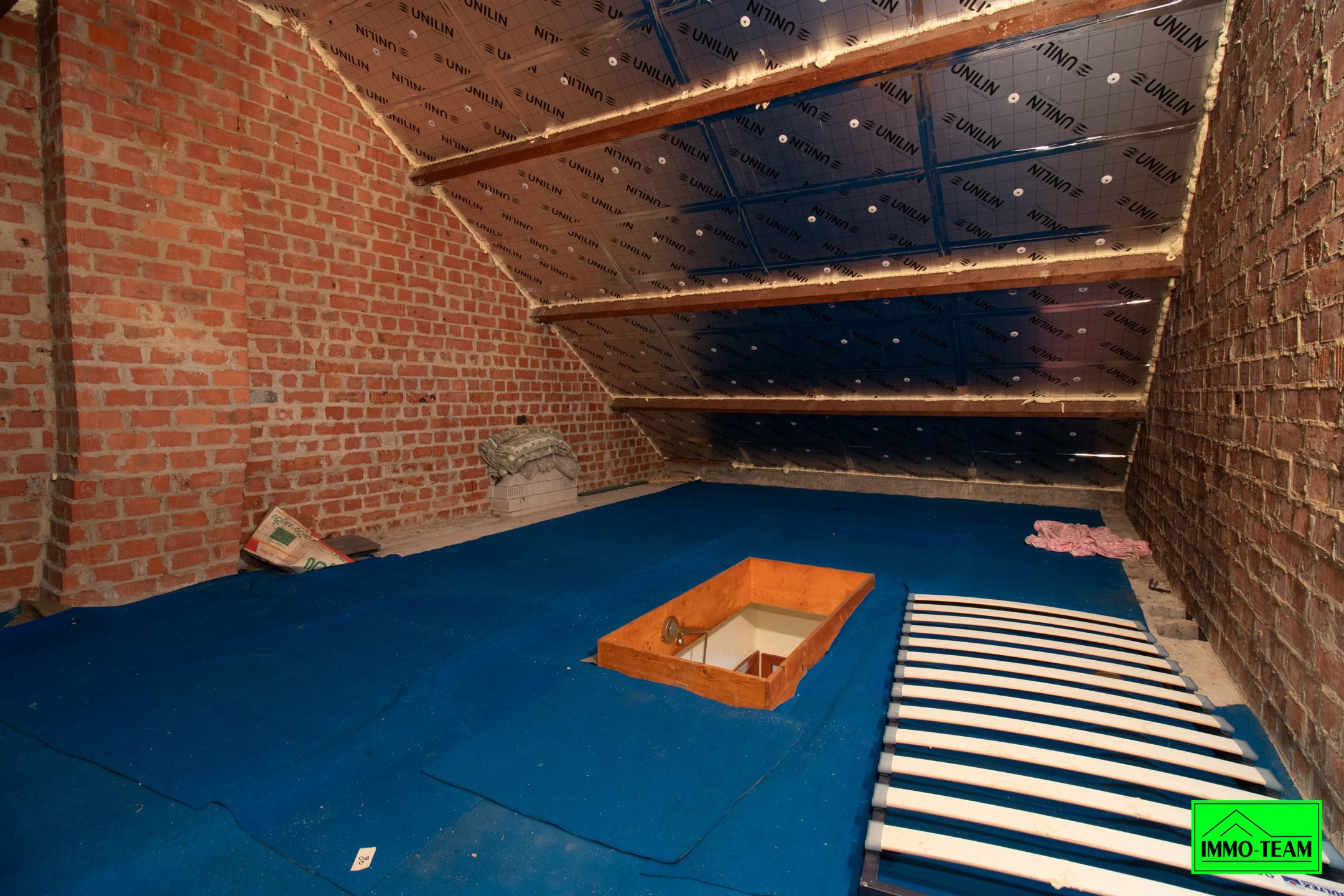 Op te frissen 2-gevelwoning nabij centrum foto 16