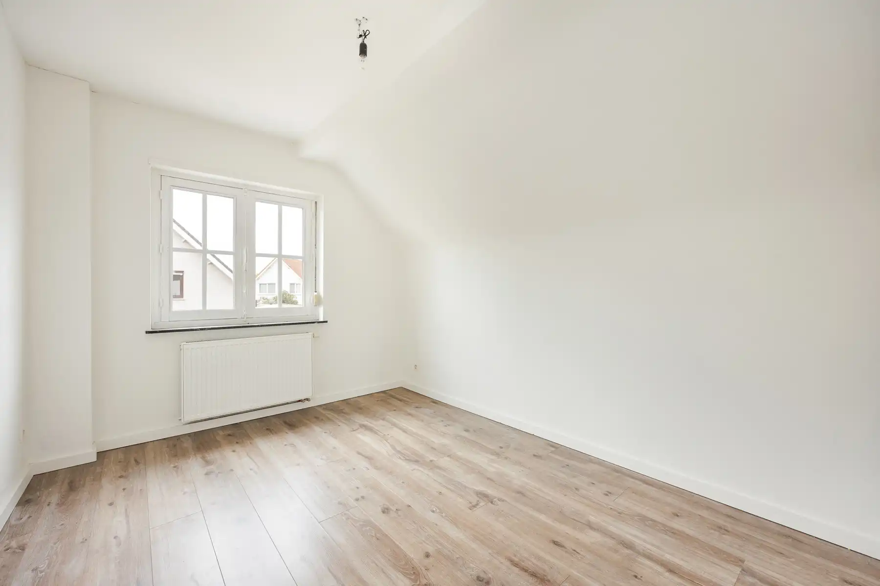 Rustig gelegen charmante woning met 3 slaapkamers op 730m² foto 15
