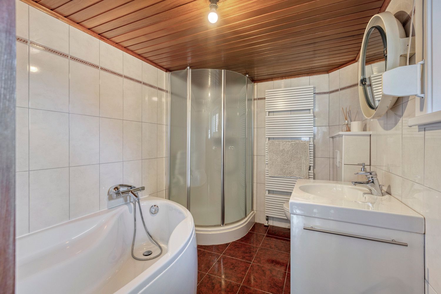 STIJLVOLLE EN INSTAPKLARE WONING TE DIEST! foto 22