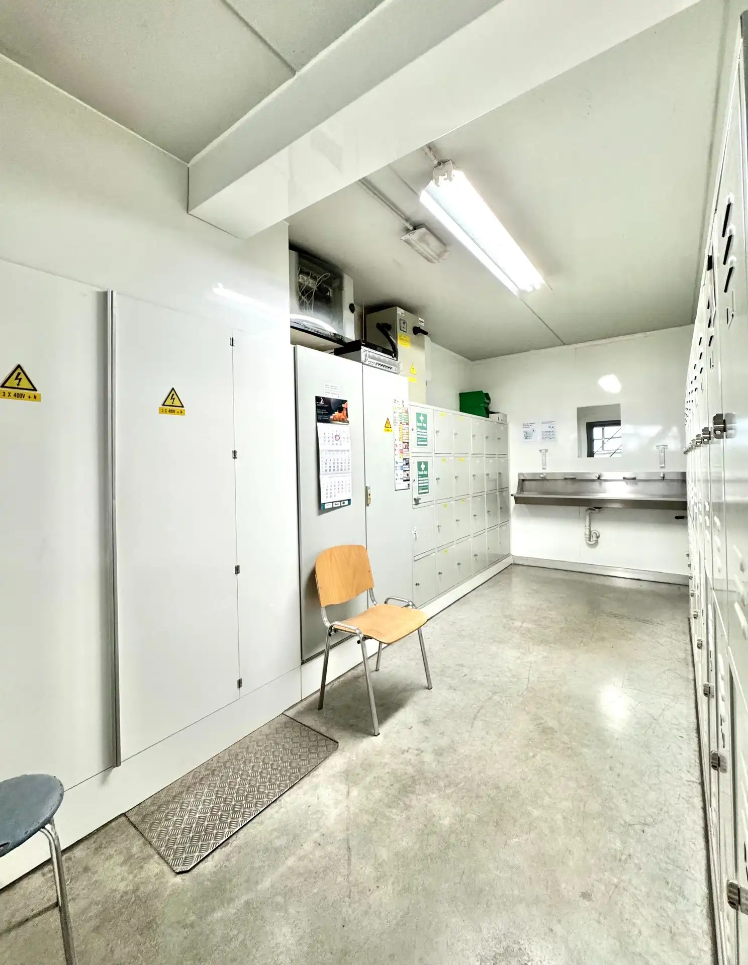 MAGAZIJN-CONSTRUCTIEHAL | KANTOOR | TRIPLEX APPARTEMENT | 1.147 M² foto 13