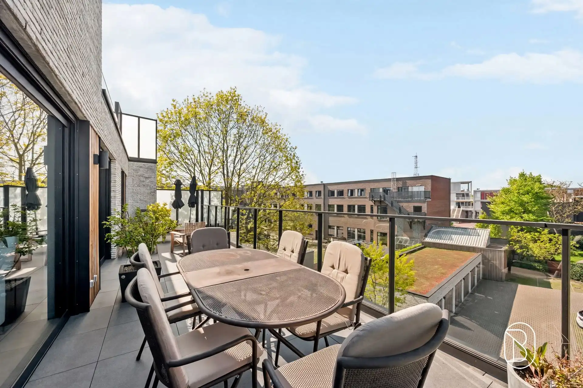 Mooi appartement met zuidgericht terras in centrum Waregem foto 6