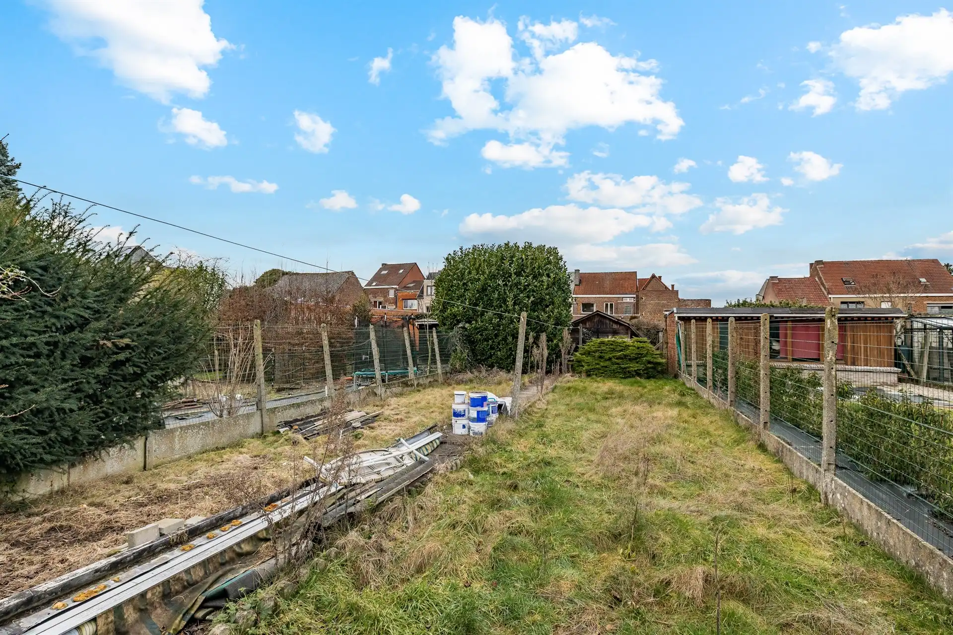 Deels gerenoveerde woning met drie slaapkamers te Erembodegem foto 19
