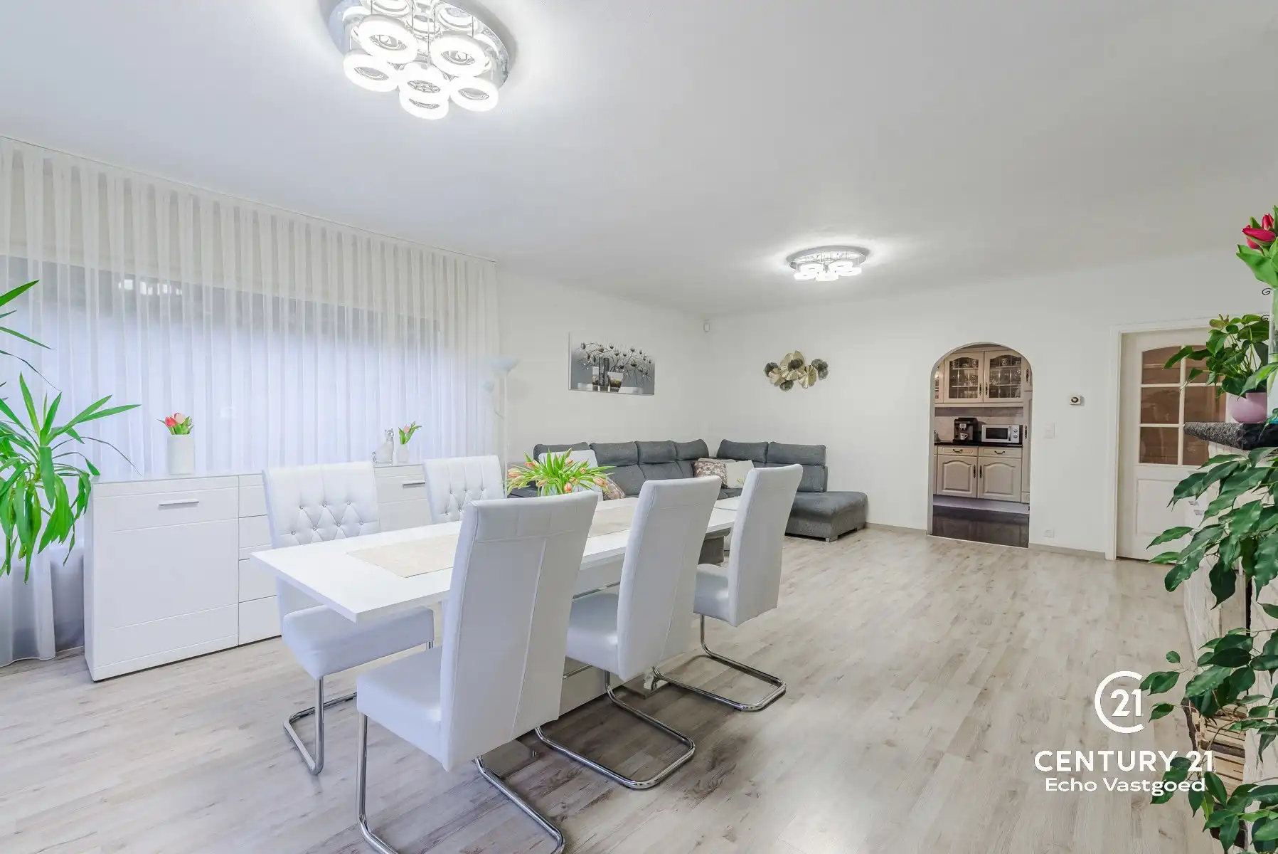 Gerenoveerde vrijstaande villa met verwarmd zwembad foto 18