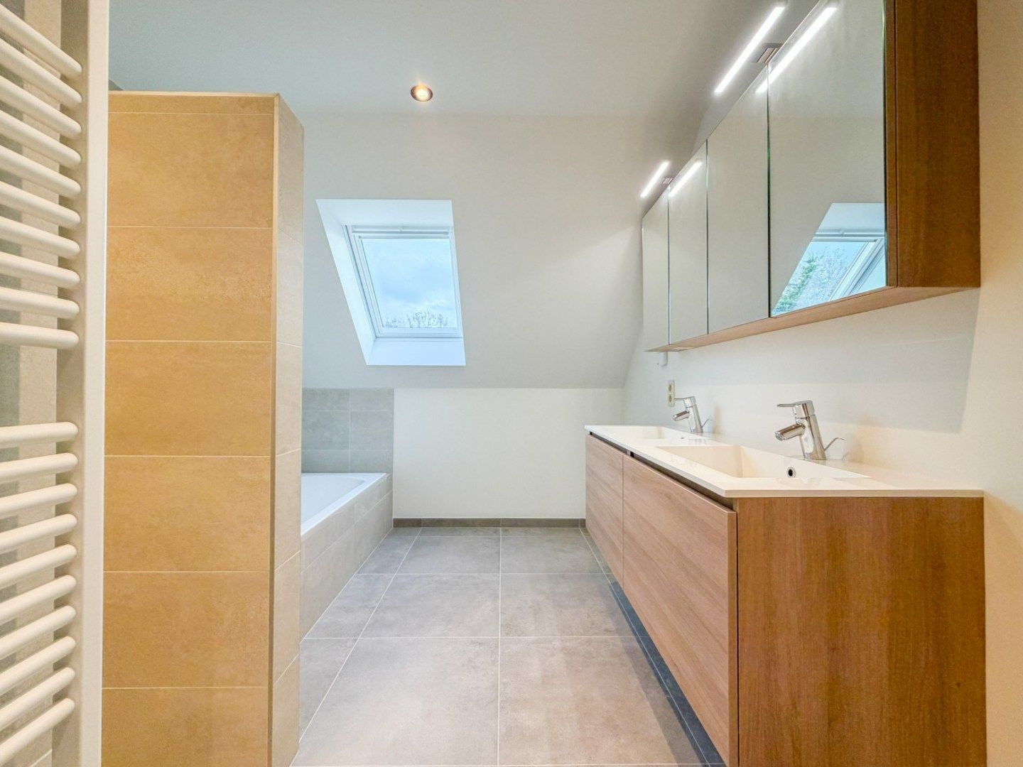 Nieuwbouwwoning met tuin, terras en 3 slaapkamers in Torhout  foto 17