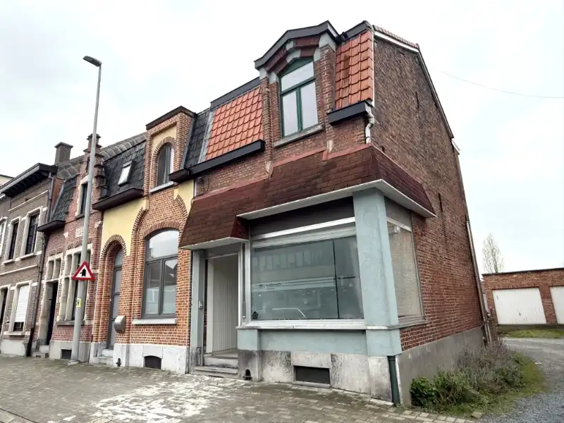Gezellige woning nabij scholen en Bibliotheek Dendermonde foto {{pictureIndex}}