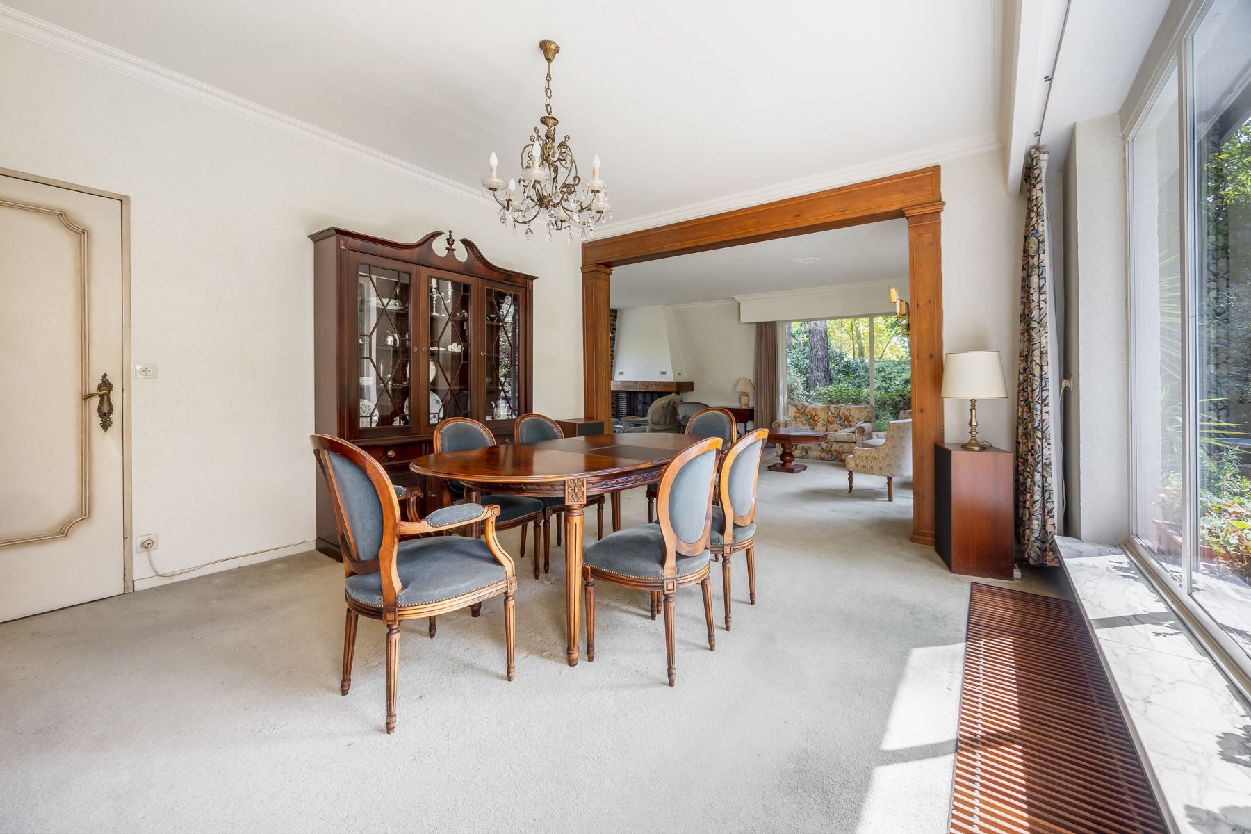 Te renoveren villa met veel potentieel foto 5