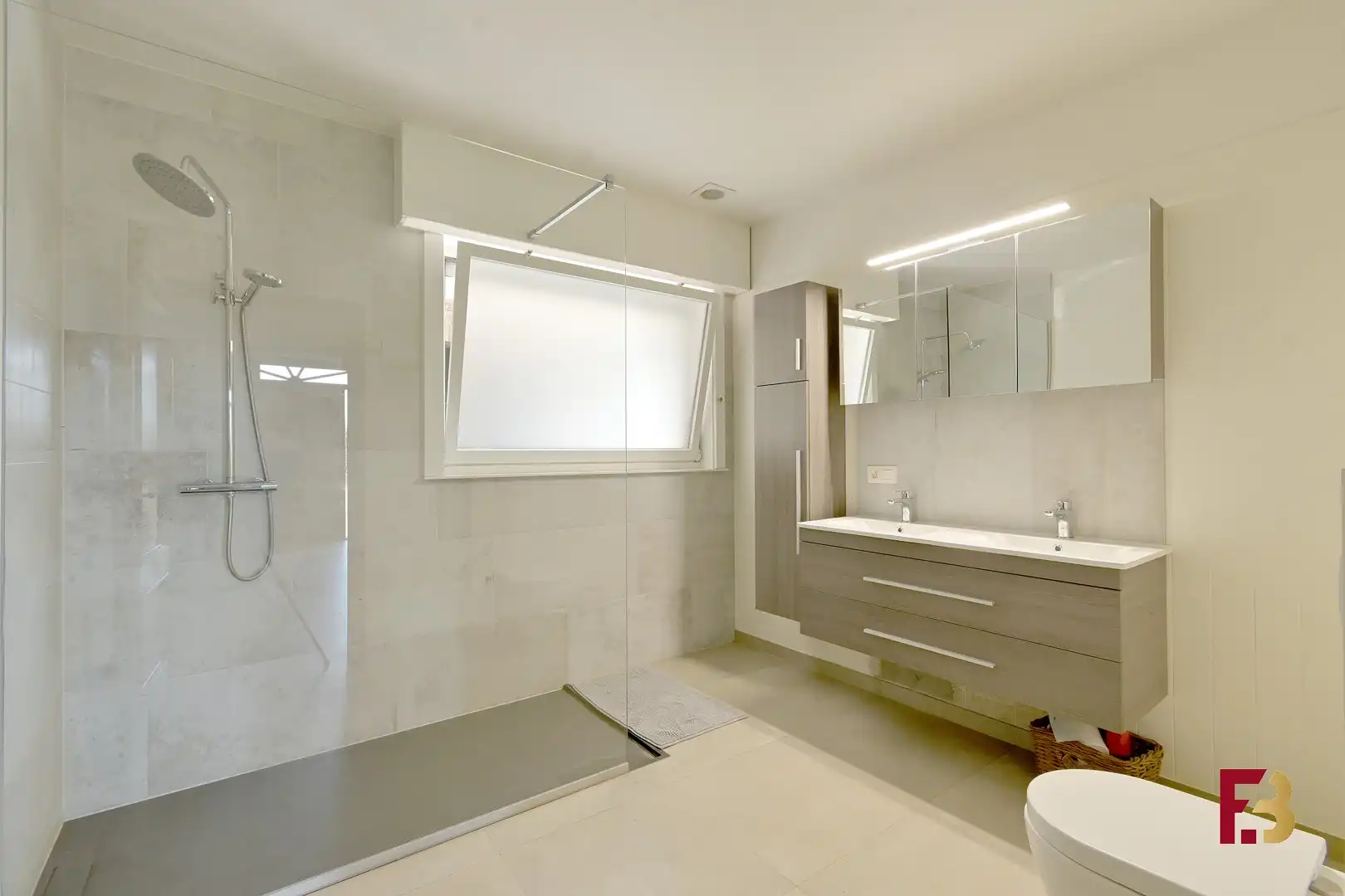 Instapklaar wonen met paarden aan huis in Wetteren foto 10