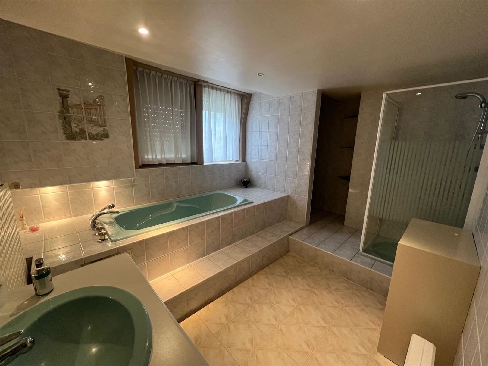 Instapklare ruime woning op topligging foto 9