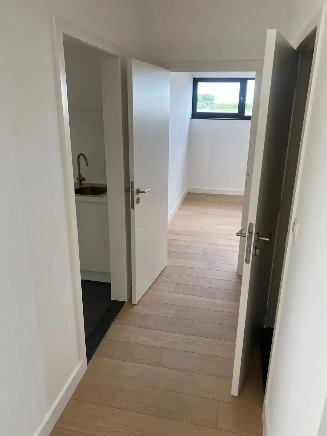 Kantoor/Showroomruimtes te huur Kruibeke foto 47