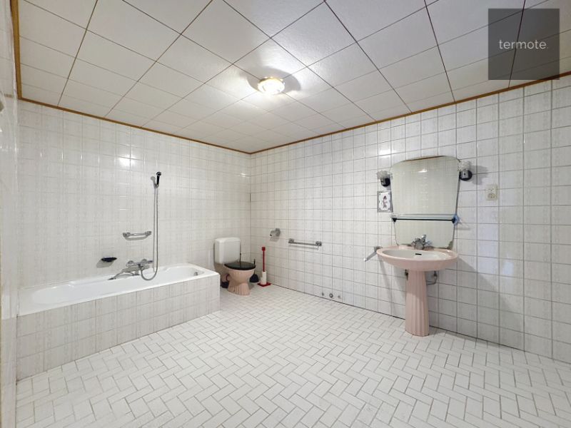 woning + werkplaats foto 8