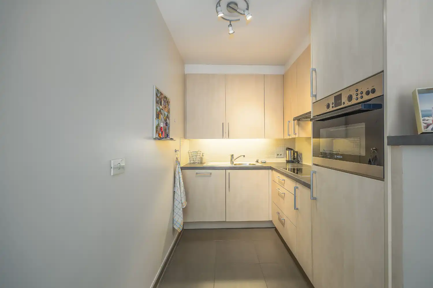 Knus en instapklaar 1-slaapkamer appartement op zeer centrale ligging te Middelkerke foto 6