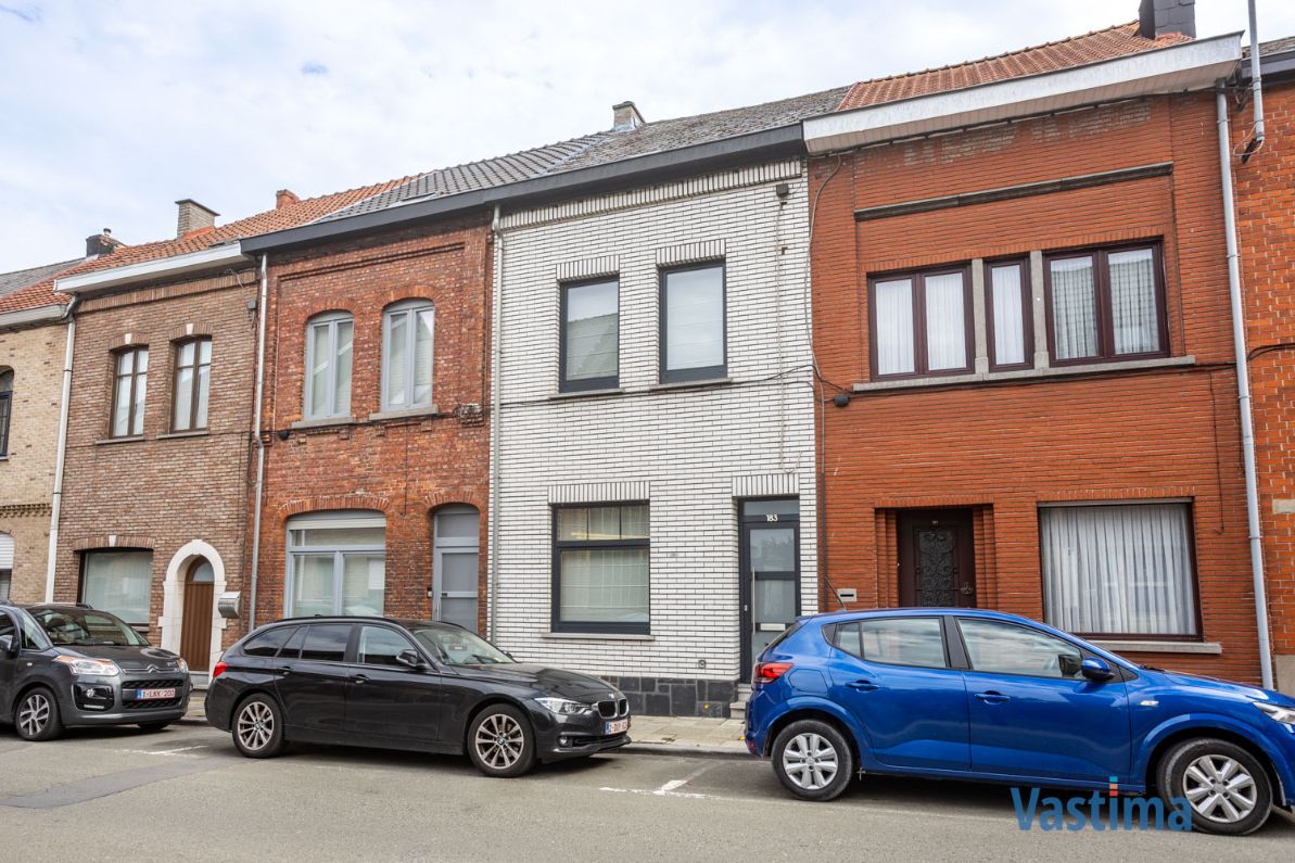 ()=>{if(producerUpdateValueVersion(node),producerAccessed(node),node.value===ERRORED)throw node.error;return node.value} Groenstraat 183 - 9300 Aalst (9300)