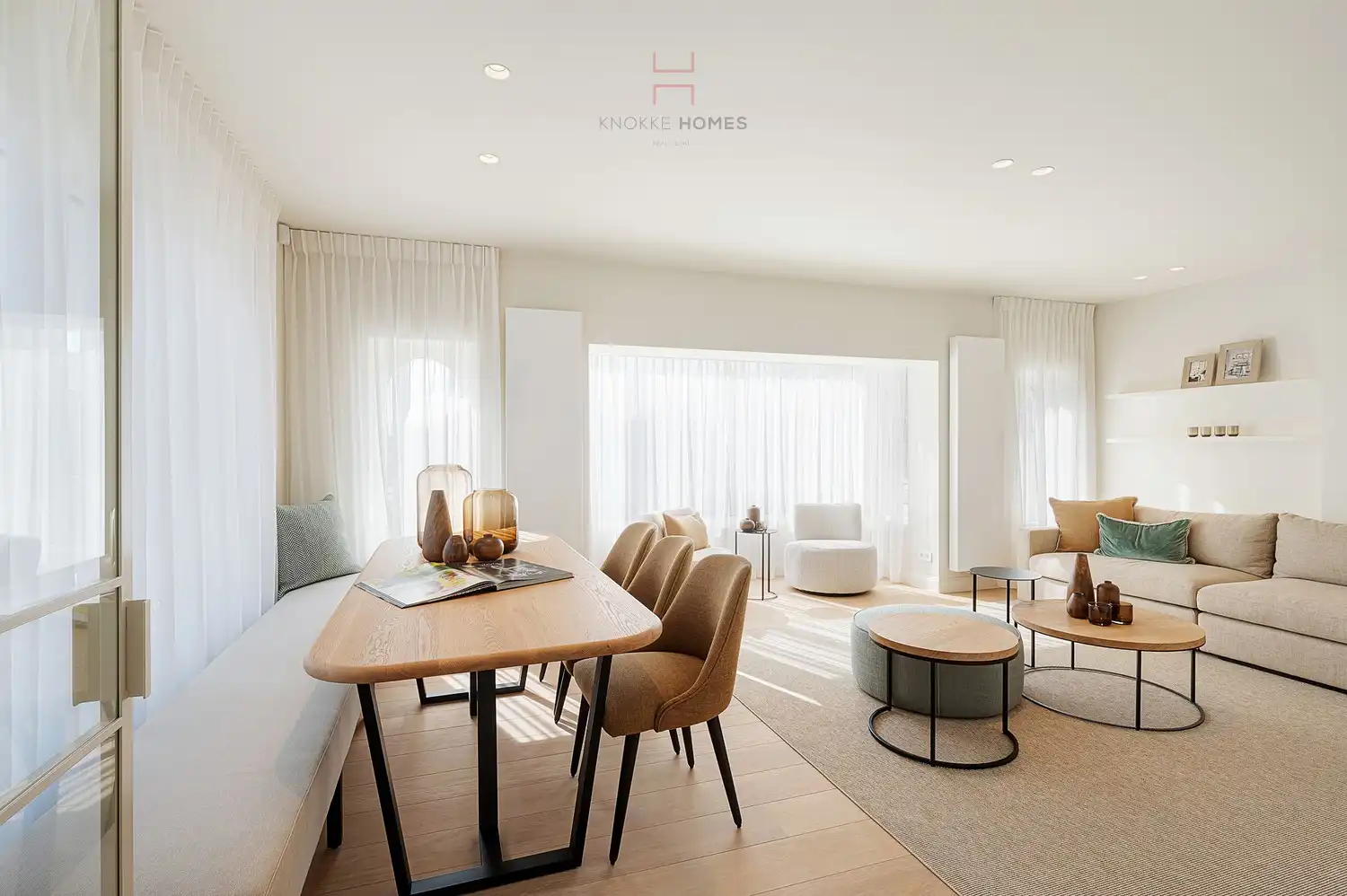 Uitzonderlijk gerenoveerde koppelvilla op topligging in Duinbergen foto 11