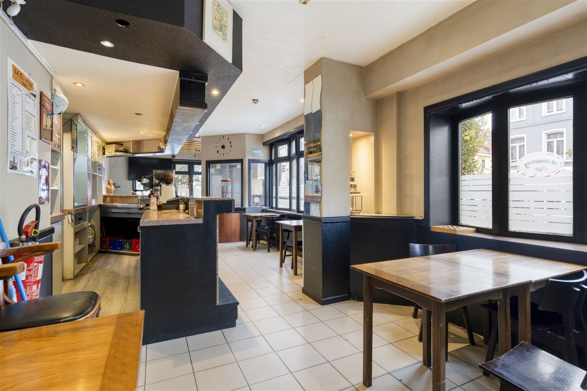 Opbrengsteigendom te koop te Laken.



 foto 4