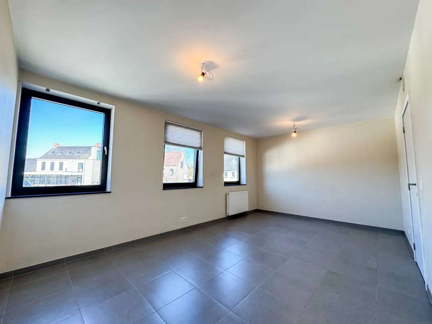 Ruime gezinswoning met 4 slaapkamers, zonnepanelen en gunstig EPC foto 9