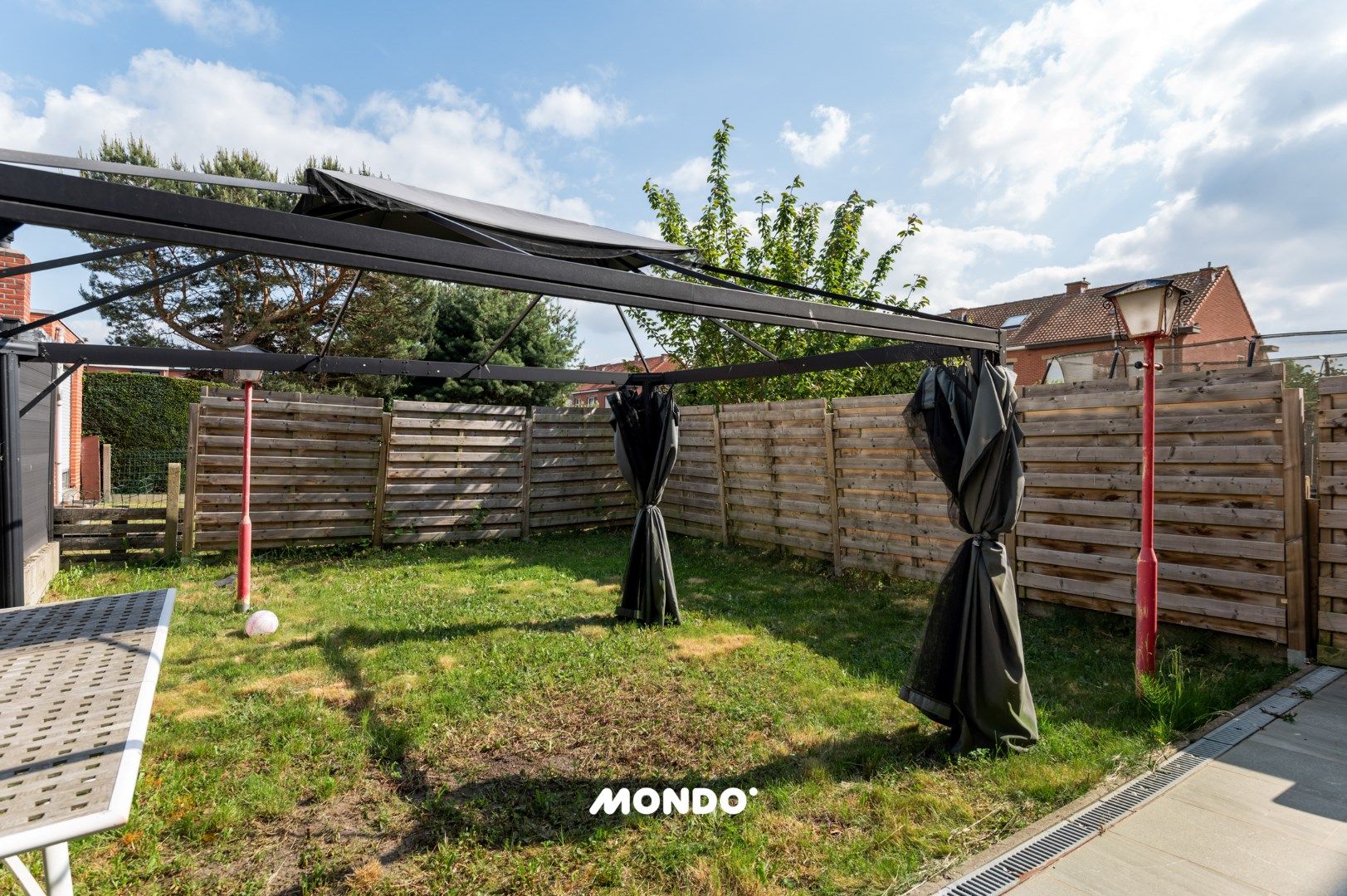 Ruime Beletagewoning met Tuin en Garage in Antwerpen foto 2