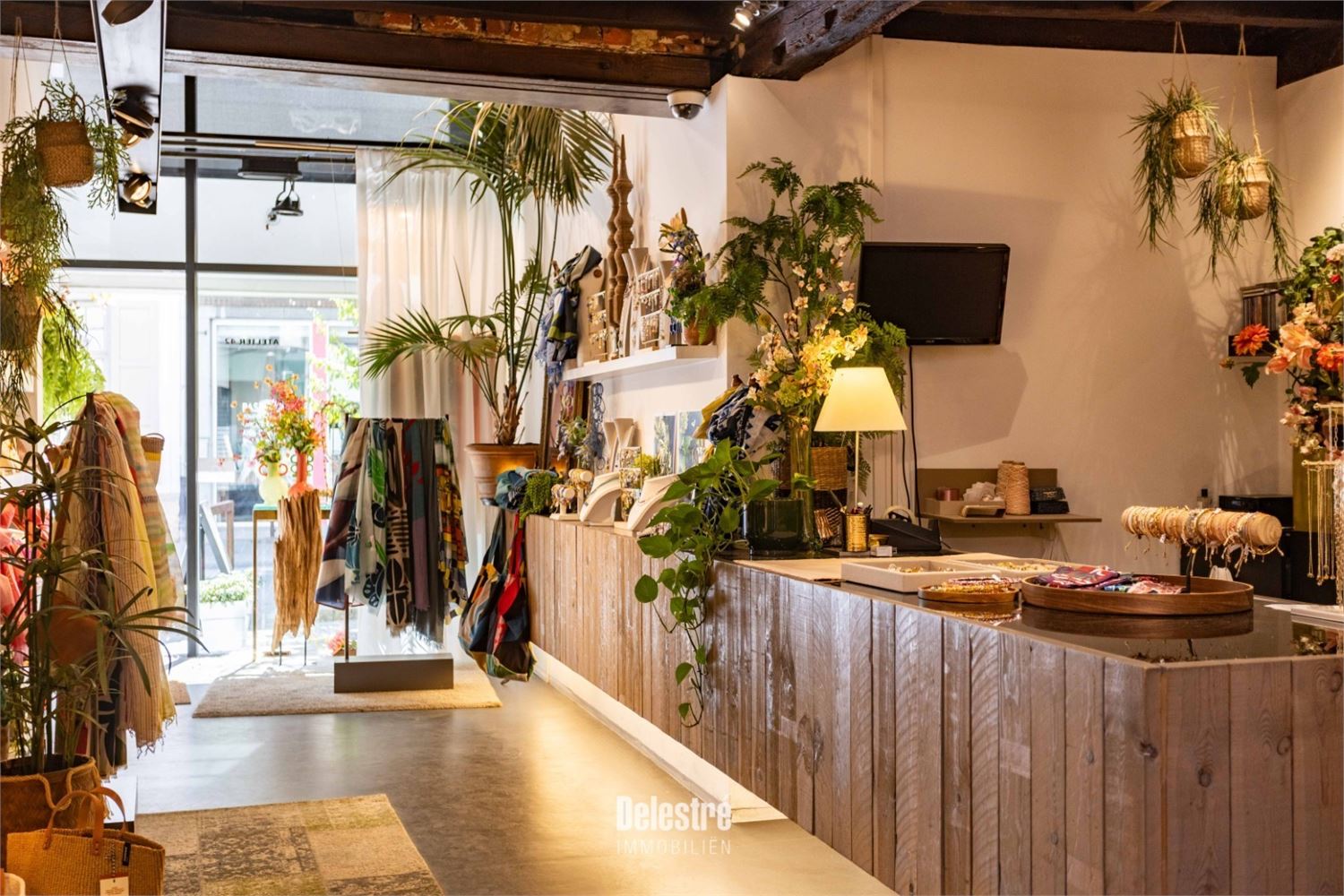 ENERGIEZUINIGE, LUXUEUS INGERICHTE HANDELSEIGENDOM MOLENSTRAAT foto 8