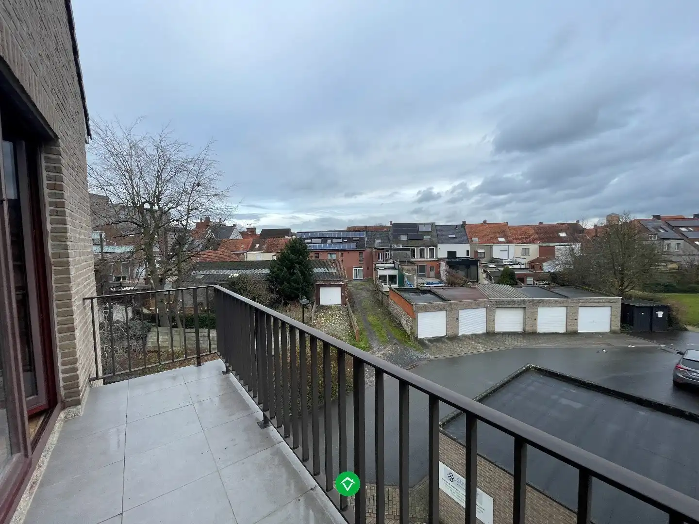 Groot appartement met 2 slaapkamers en garage in centrum Roeselare  foto 7