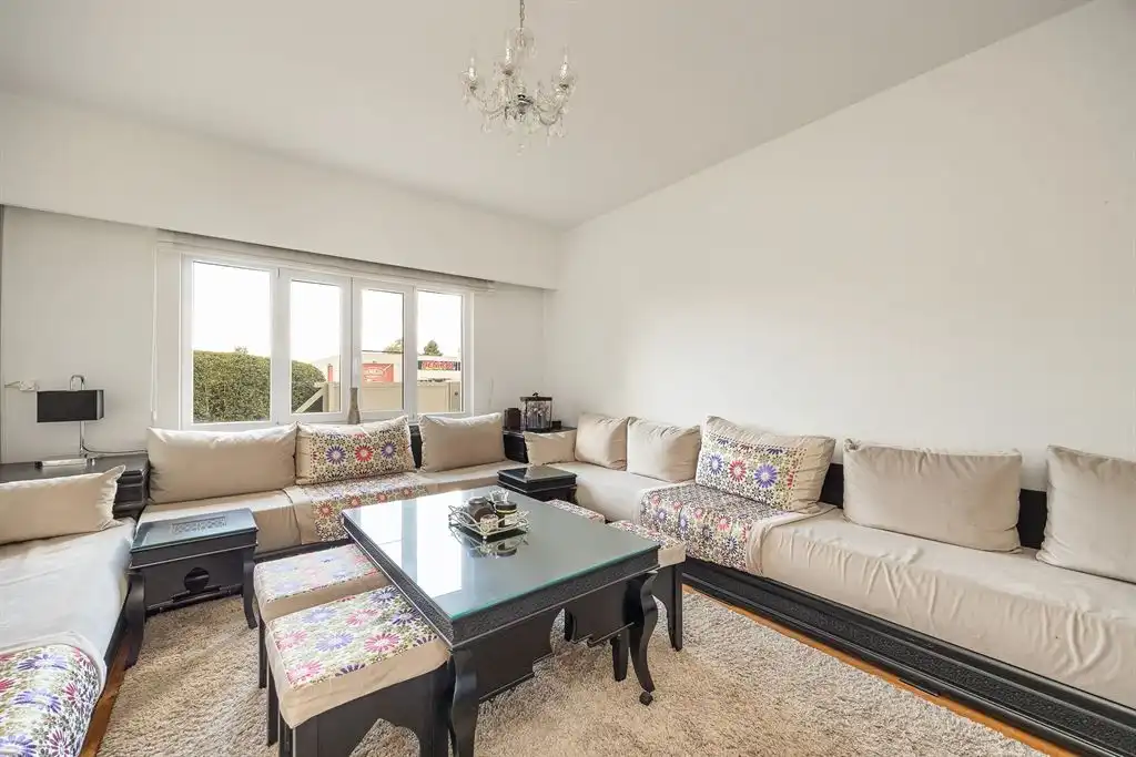 Instapklare villa met 4 à 5 slpk, tuin en EPC B  foto 9