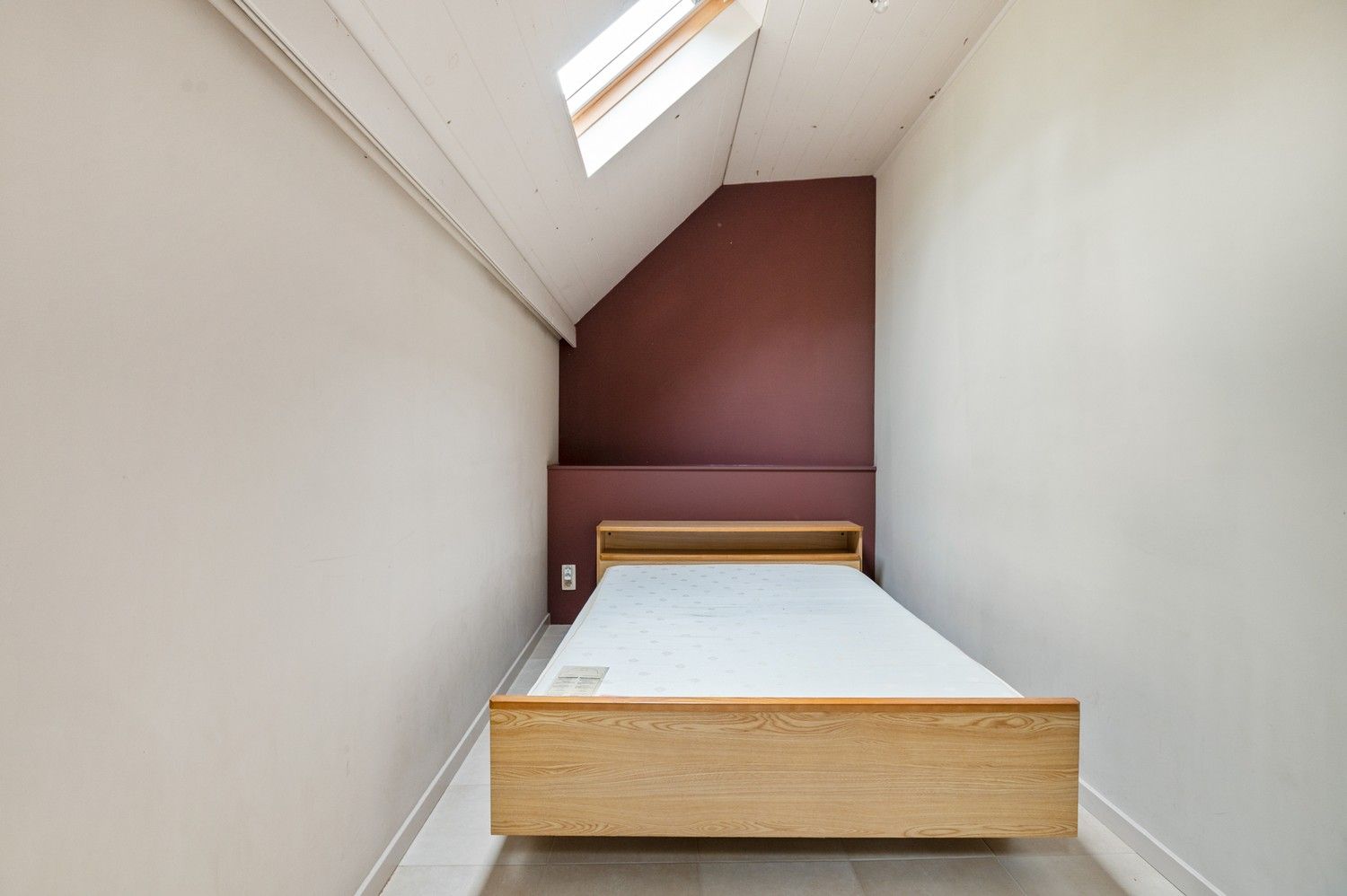 Huis met 3 slaapkamers, studio en tuin te Borsbeek! foto 24
