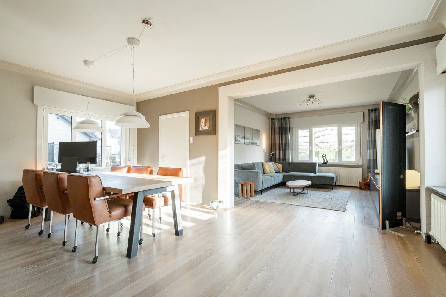 Karaktervolle vrijstaande woning nabij de Nederlandse grens foto 5