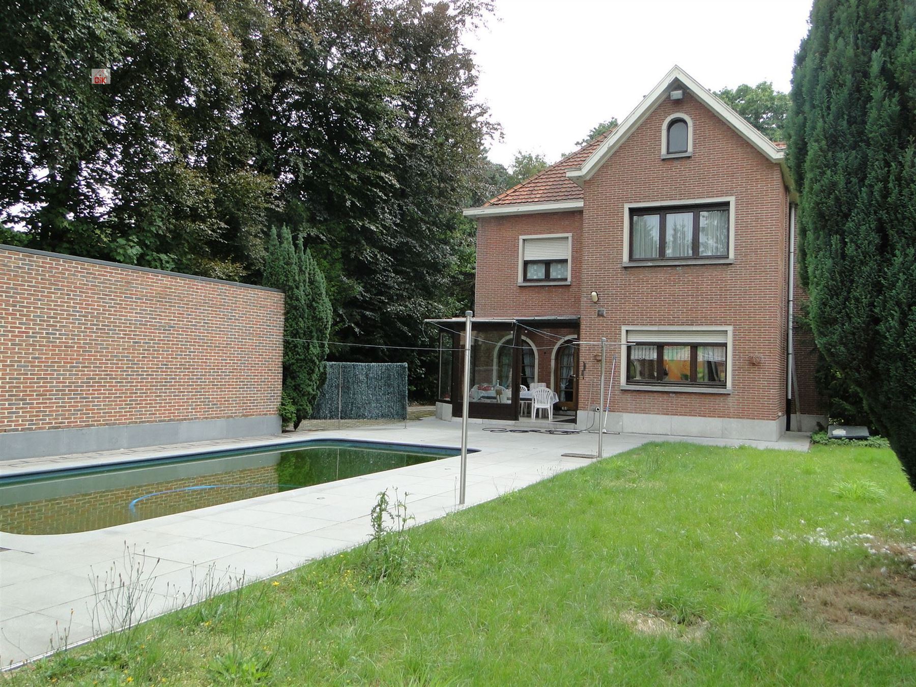 Villa met garage en zwembad  foto 3