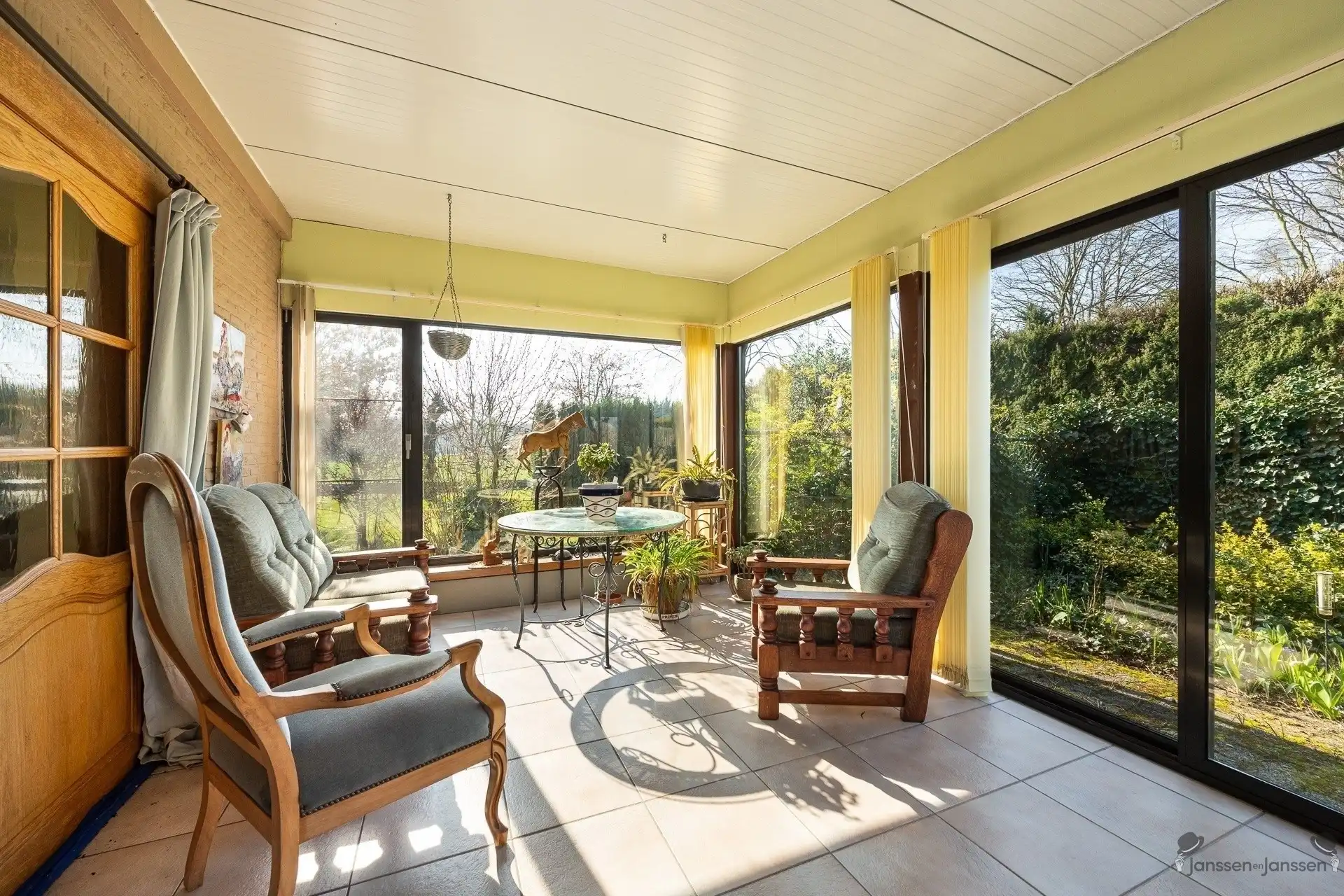 Charmant landhuis op perceel van 2230m² met prachtige vergezichten foto 9