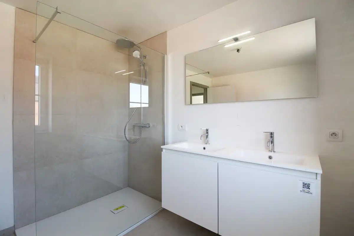 Halfopen nieuwbouwwoning met garage Roeselare foto 12