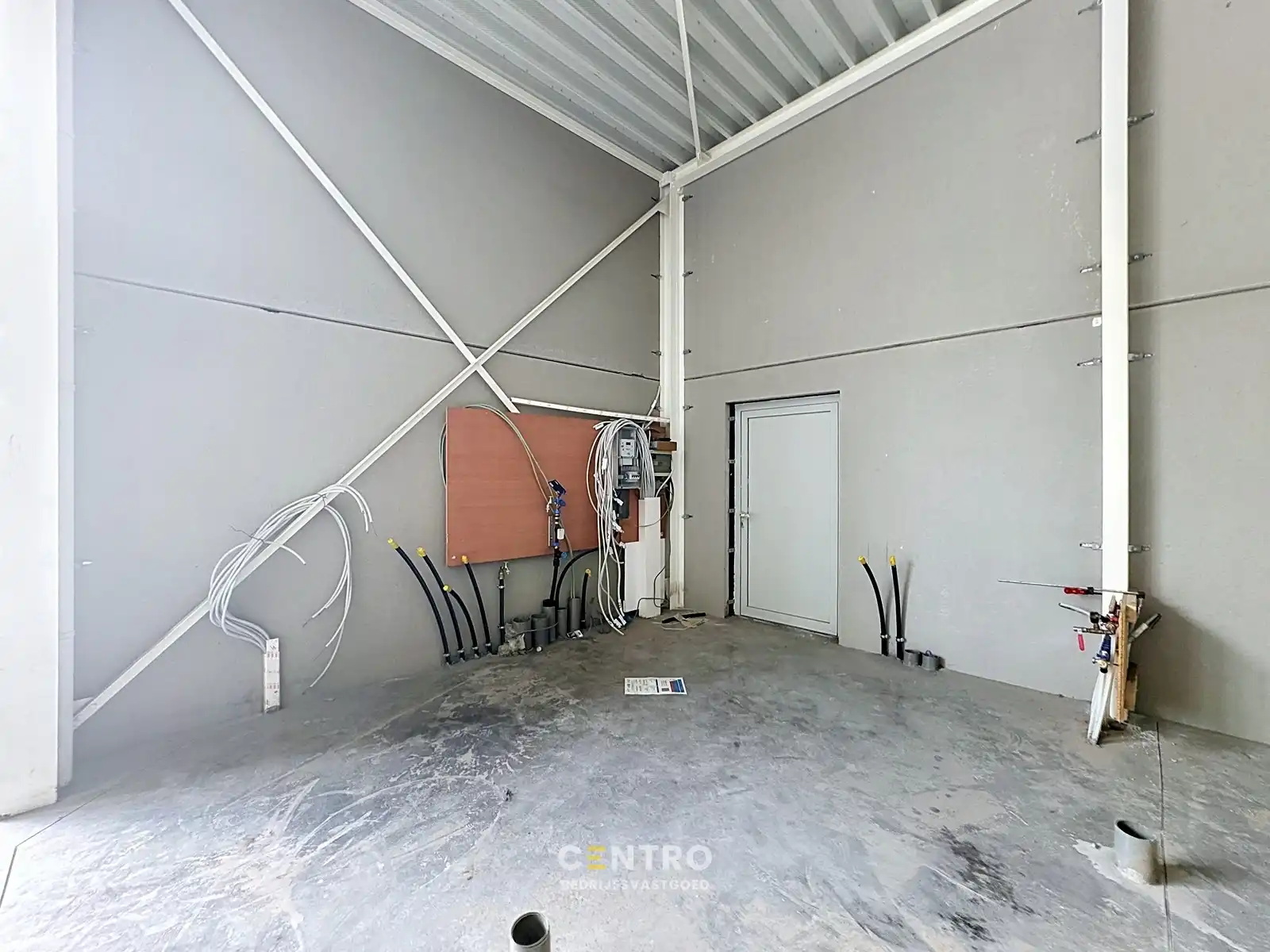 AAA-locatie: Nieuwe HANDELSRUIMTE (± 550m²) te huur met private parkeerplaatsen op het terrein. Langs DE Maalse Steenweg te Brugge (Sint-Kruis) foto 7
