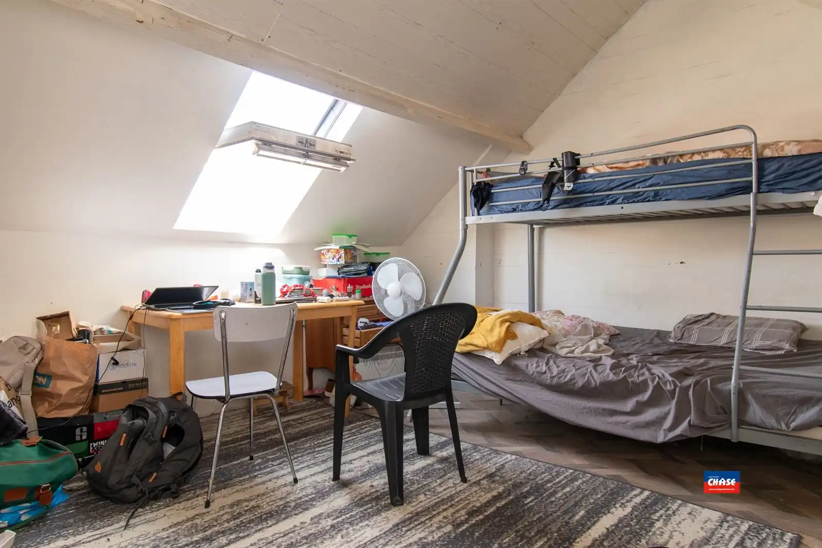 Op te frissen woning met 3 slpks, zolder en tuin foto 17