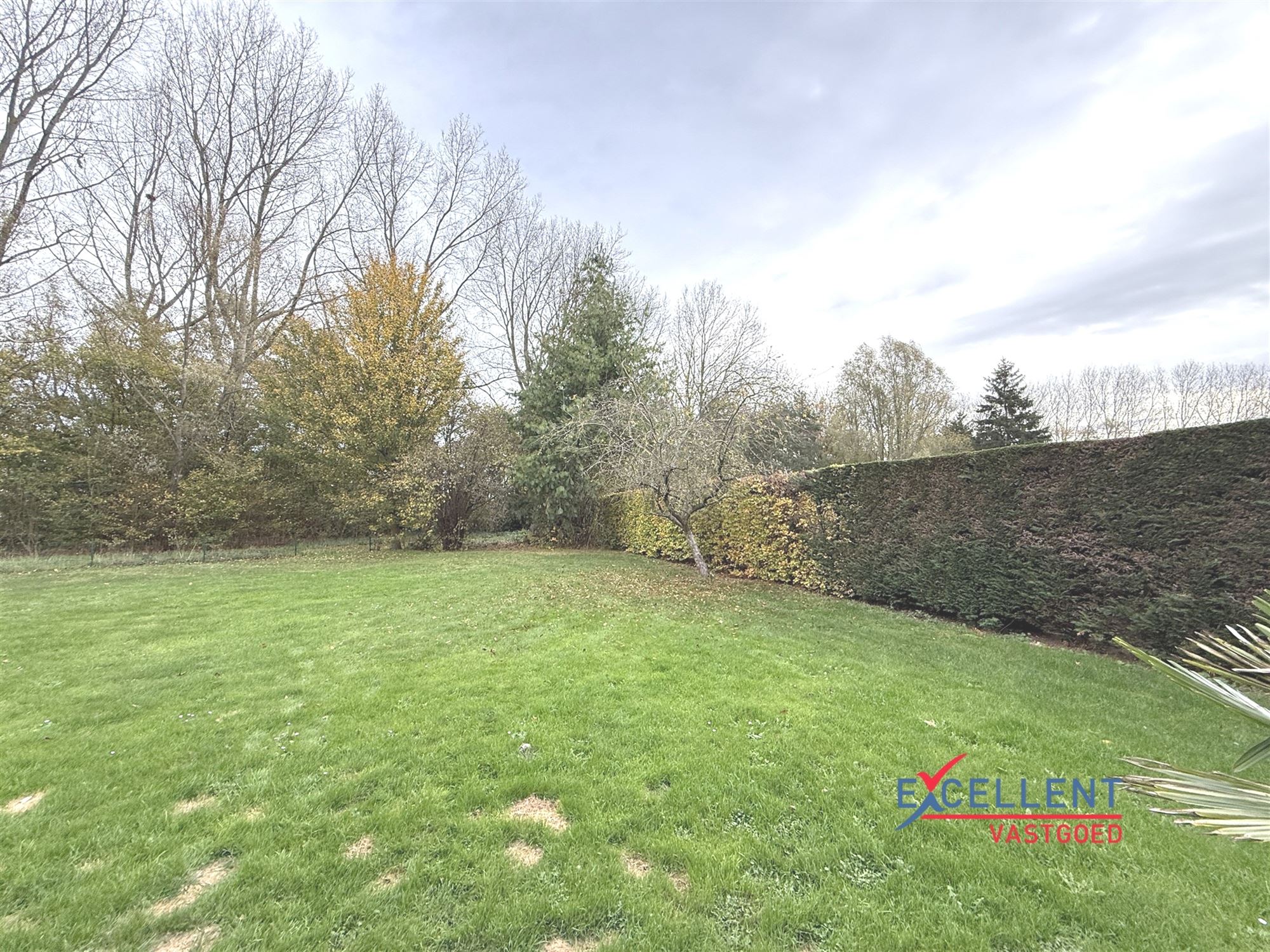 Rustig gelegen ruime villa te huur te Deinze! foto 13