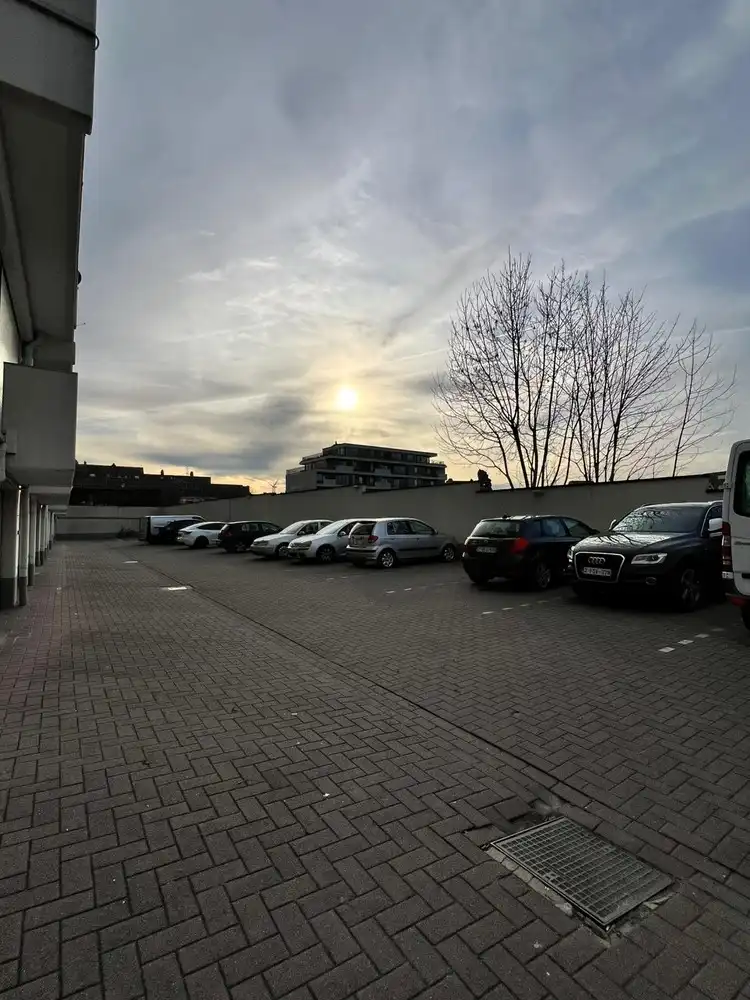 Appartement met twee slaapkamers en terras te huur aan het Molenweideplein te Lanaken foto 24