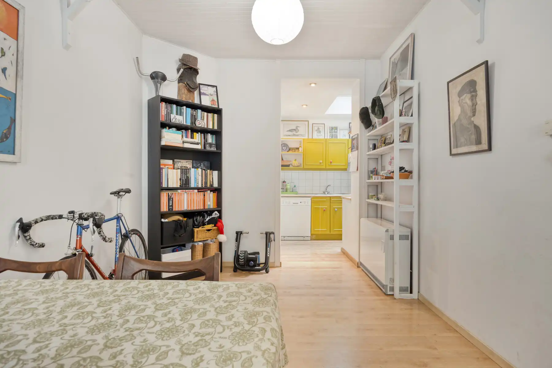 Charmante rijwoning met 3 slaapkamers in een rustige straat. foto 3