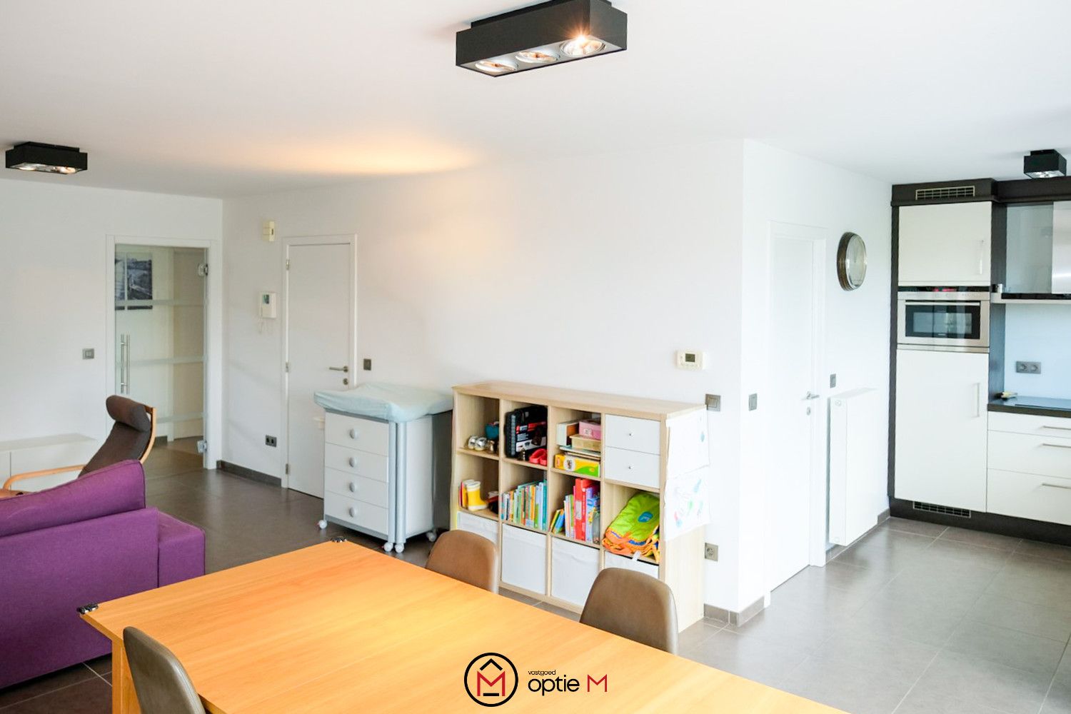 Lichtrijk appartement te huur in Tienen – met twee parkeerplaatsen en ruim terras foto 4