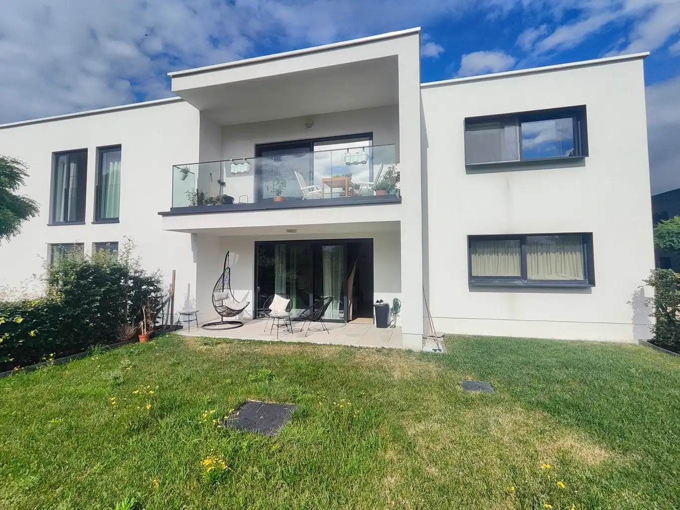 Gelijkvloers nieuwbouwappartement met prachtig uitzicht foto {{pictureIndex}}