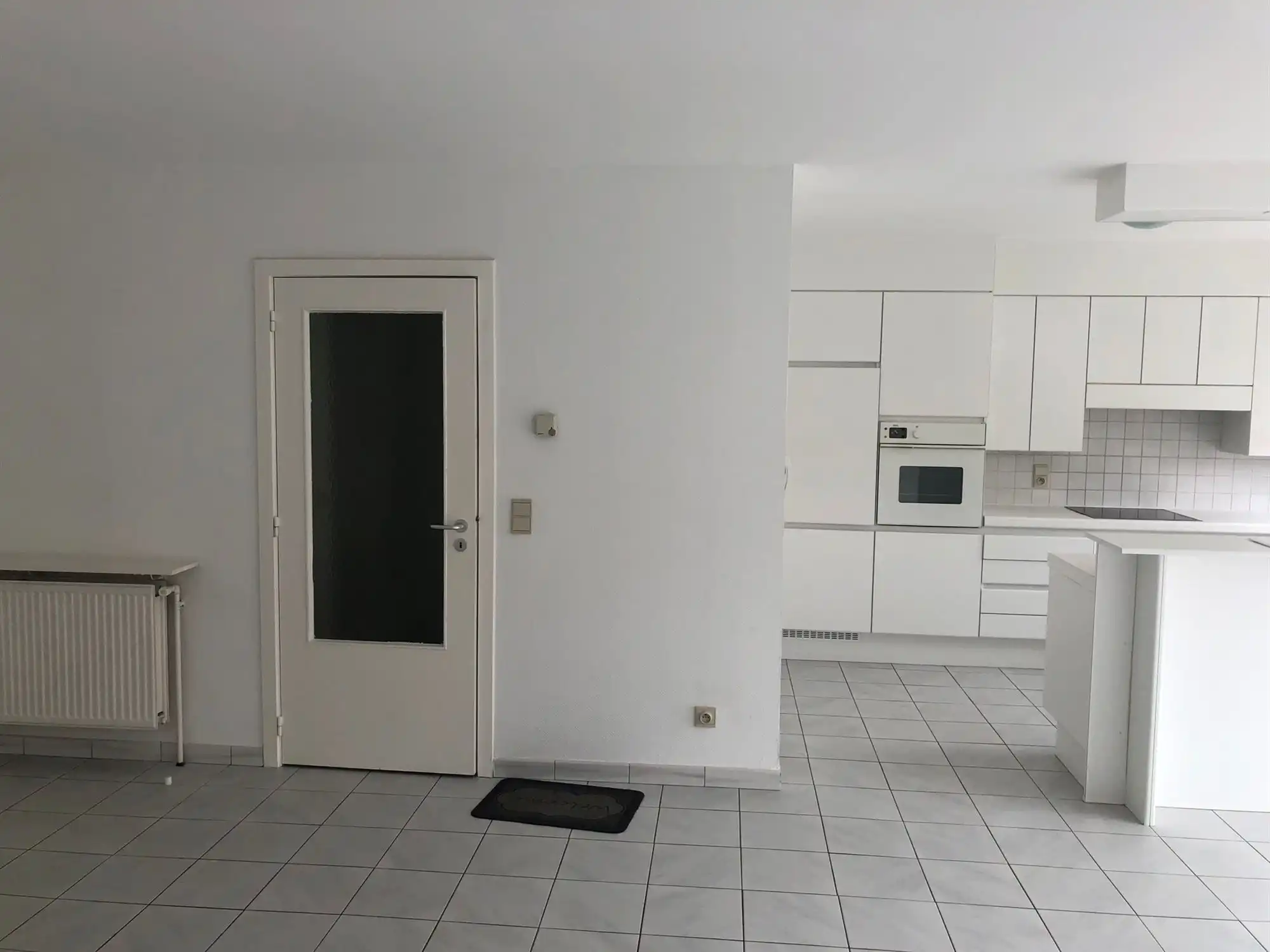 Modern appartement aan stadsrand foto 3