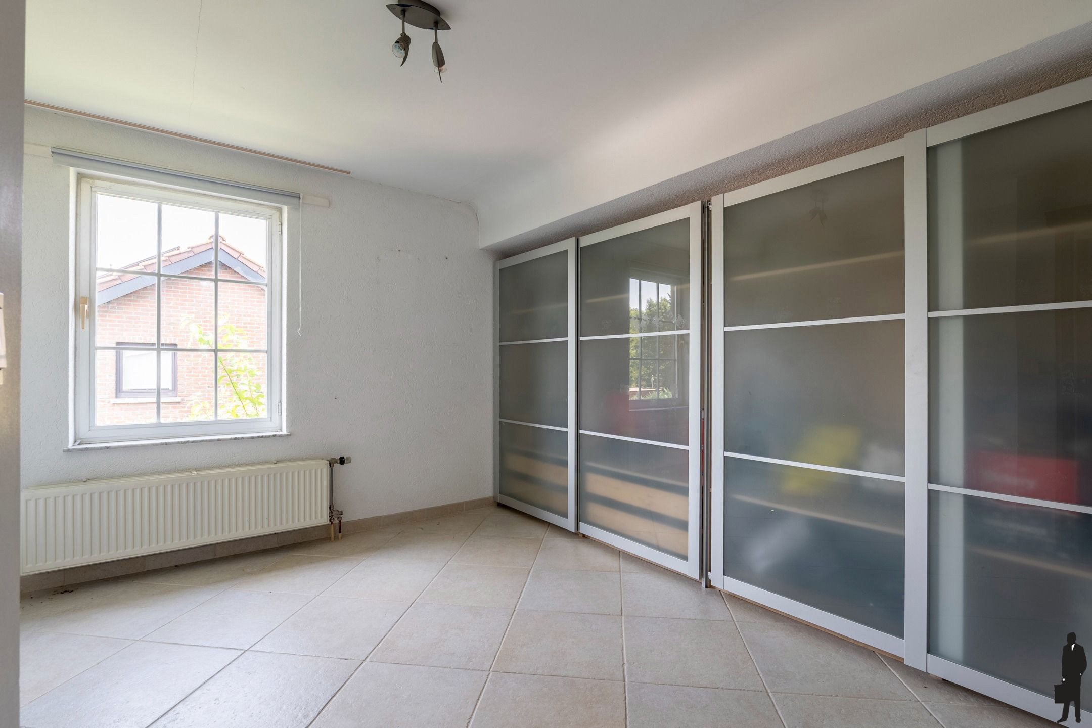 Vrijstaande woning met 5 slpk. en 2 bdk. in een rustige wijk te Meerle! foto 14