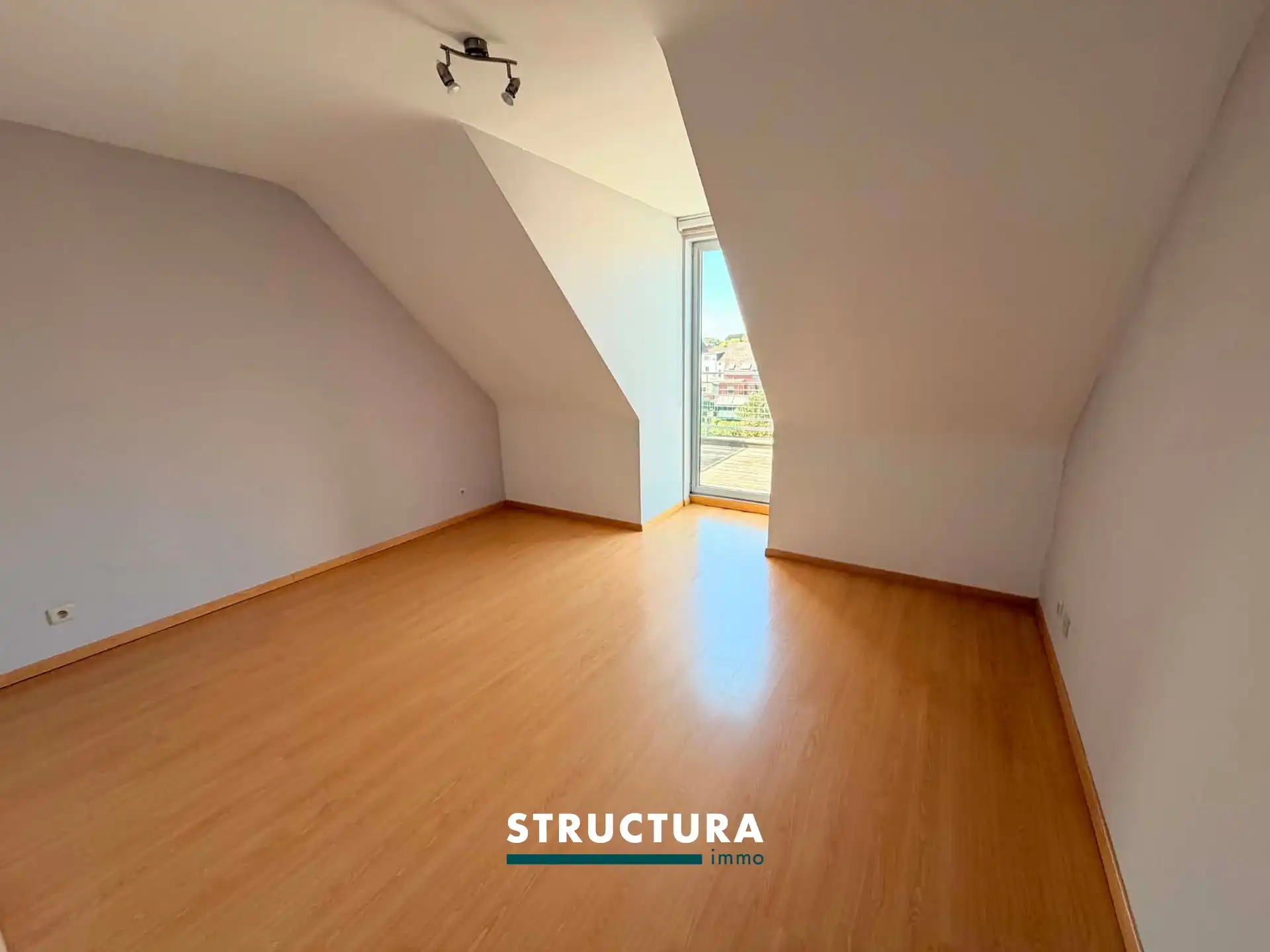 Centraal gelegen duplexappartement met EPC B foto 12