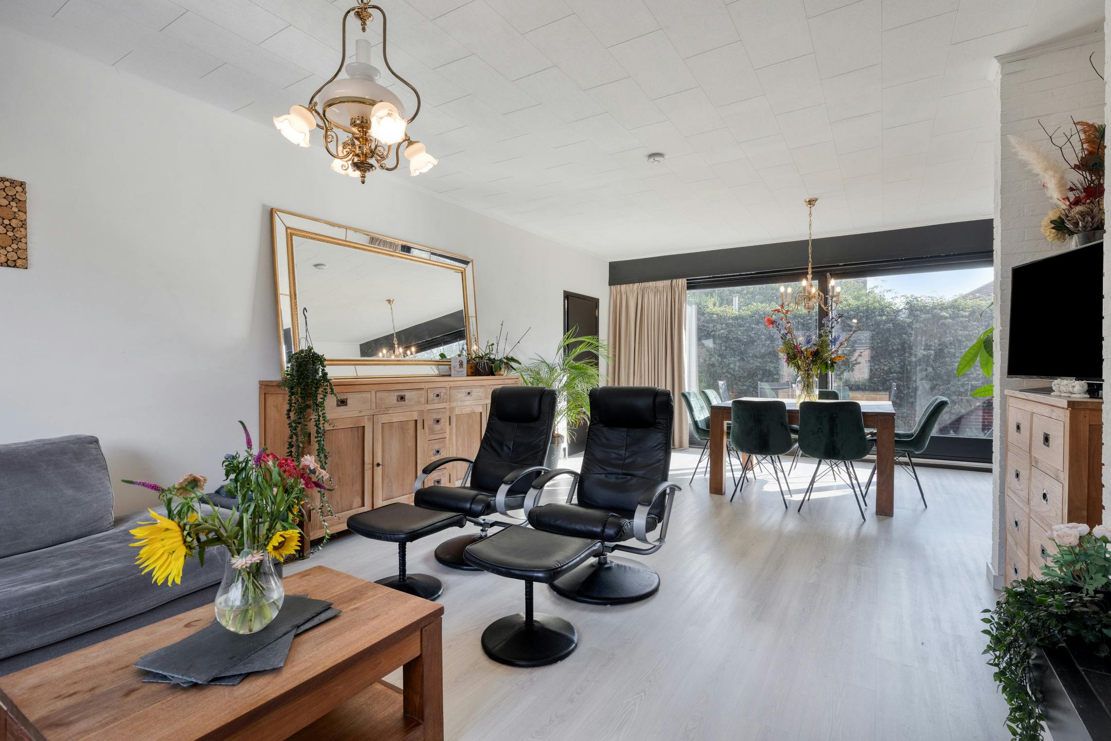 Gerenoveerde halfopen bebouwing te koop te Essen-Horendonk! foto 9