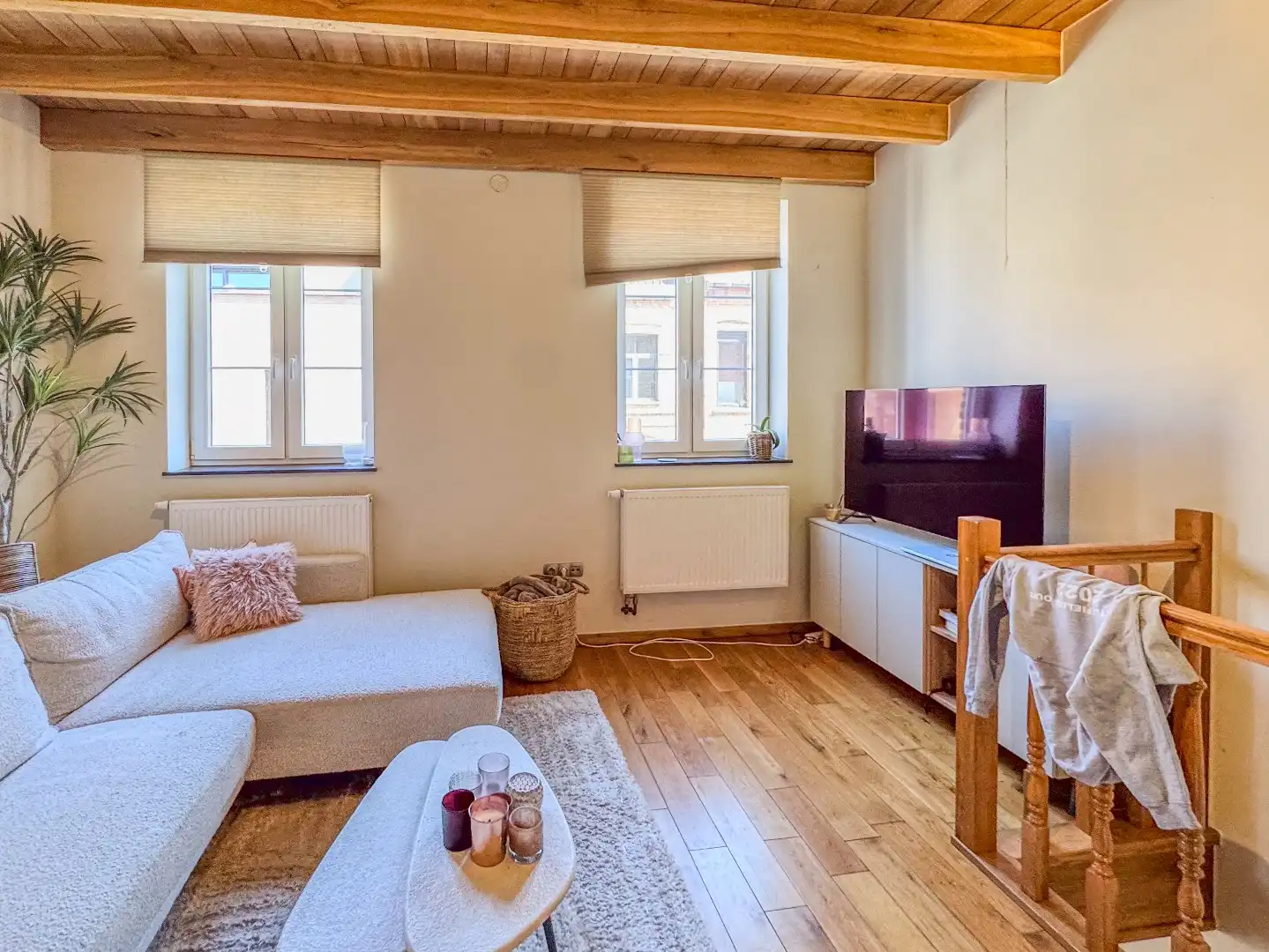 Gezellige rijwoning met 2 slaapkamers, mezzanine en terras. foto 8