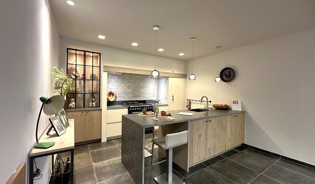 Handelsruimte te huur op zichtlocatie aan N46 te Erpe-Mere foto 8